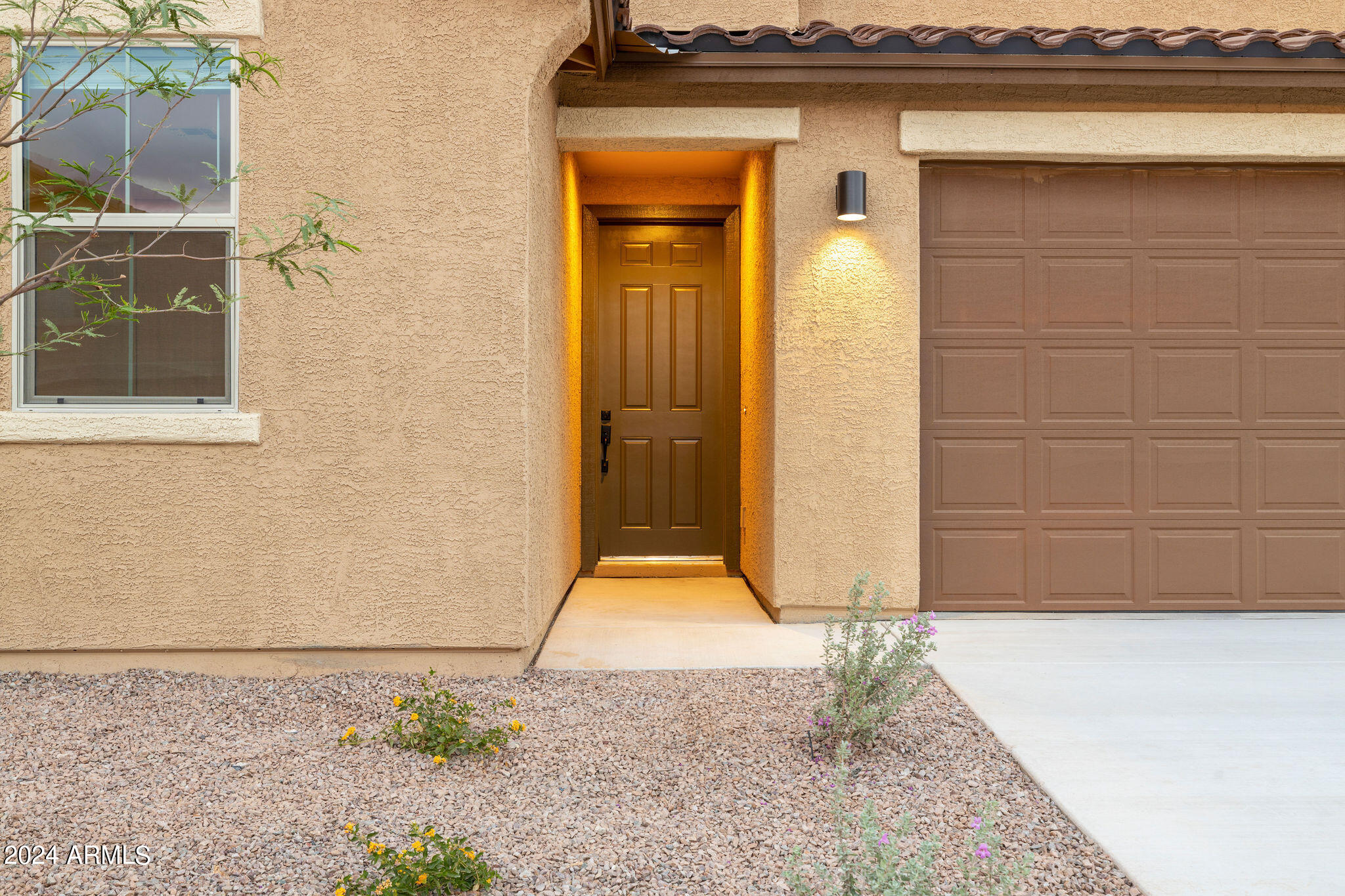 6593 E Via Arroyo Largo --