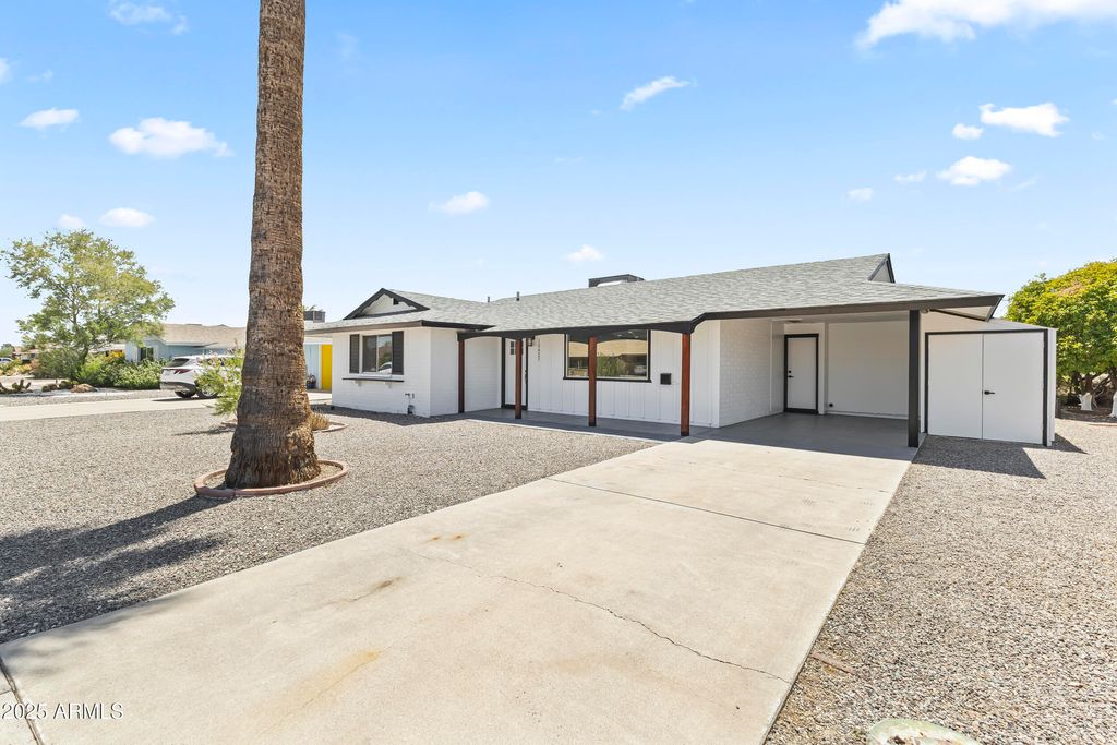 Photo of 10423 W Monterosa Drive, Sun City, AZ 85351 (MLS # 6898753)