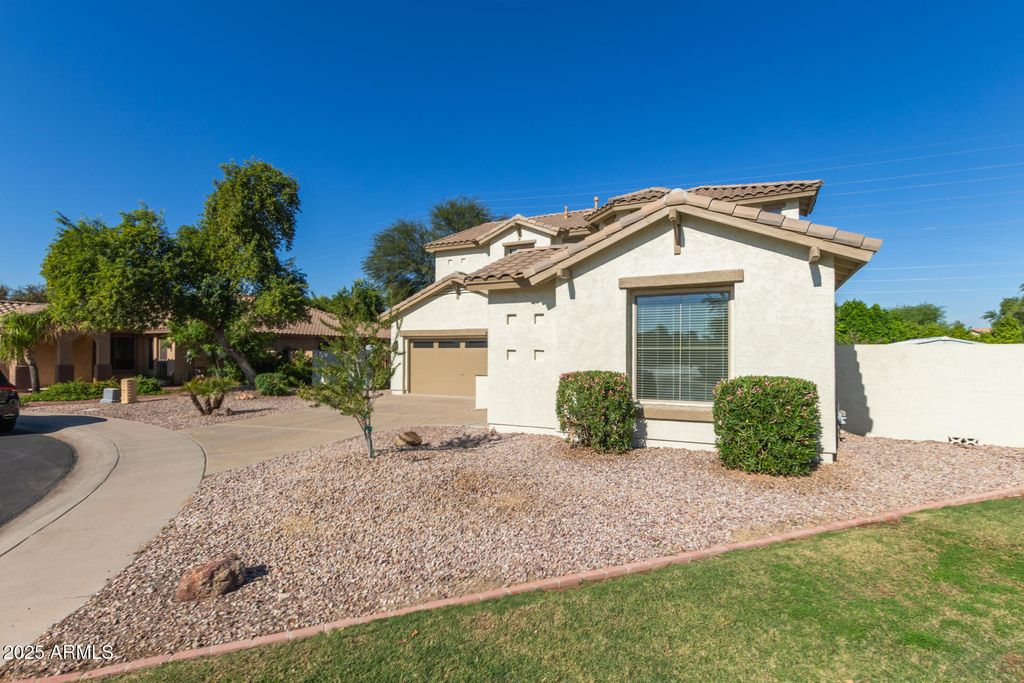 Photo of 2162 E Yellowstone Place, Chandler, AZ 85249 (MLS # 6951765)