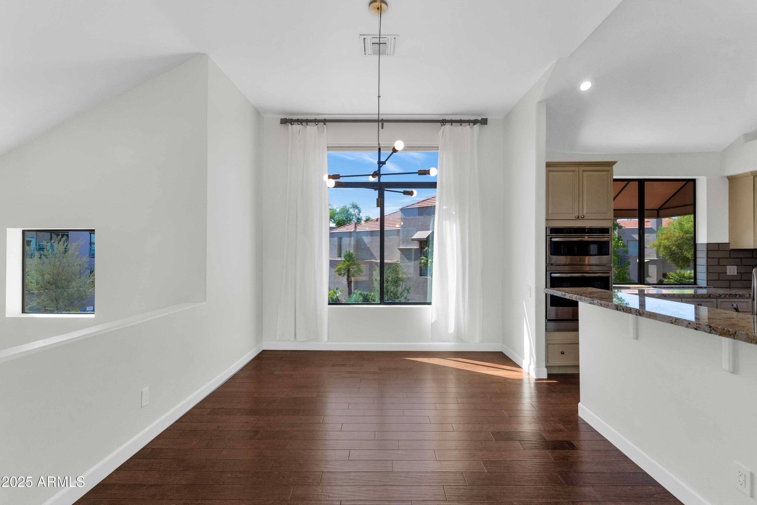 8989 N GAINEY CENTER Drive 211