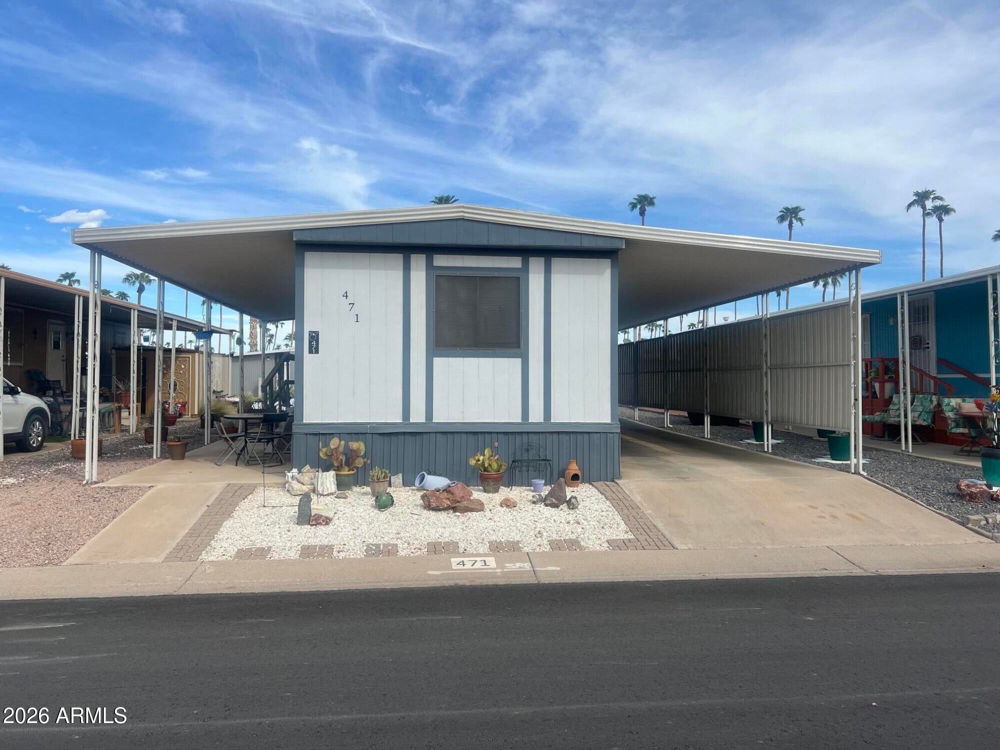 4065 E University Drive 471