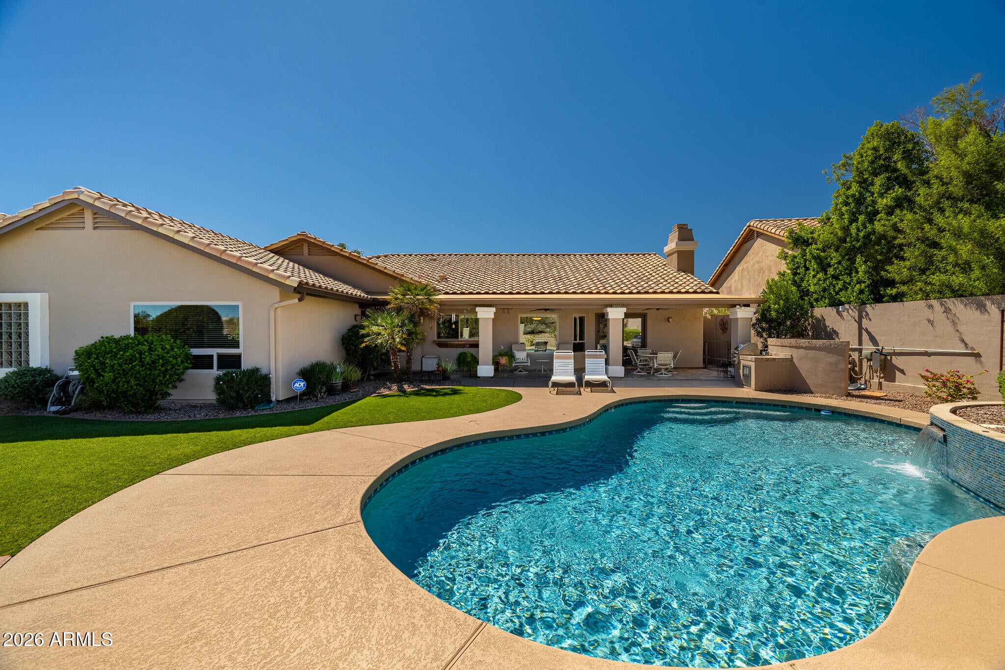 Properties 2 2152 E SAPIUM Way