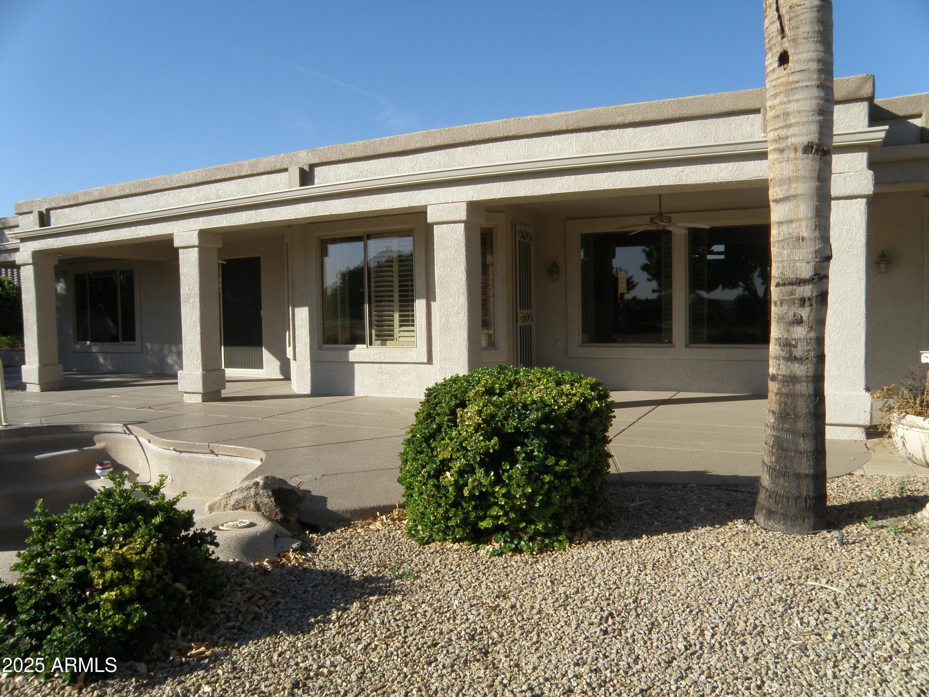 18001 N TIMBER RIDGE Drive