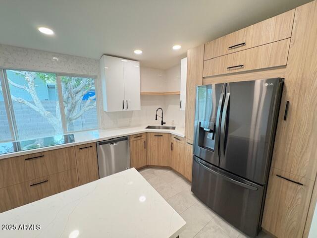 440 E BEATRYCE Street