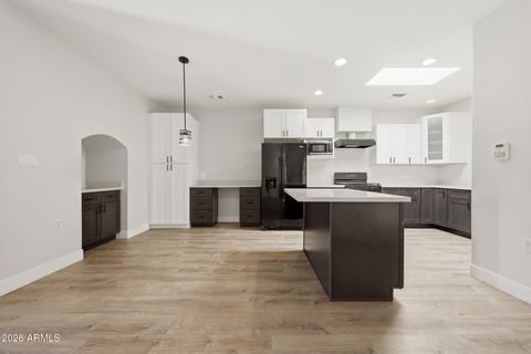Property photo of 3221 N 37th Street 31, Phoenix, AZ 85018