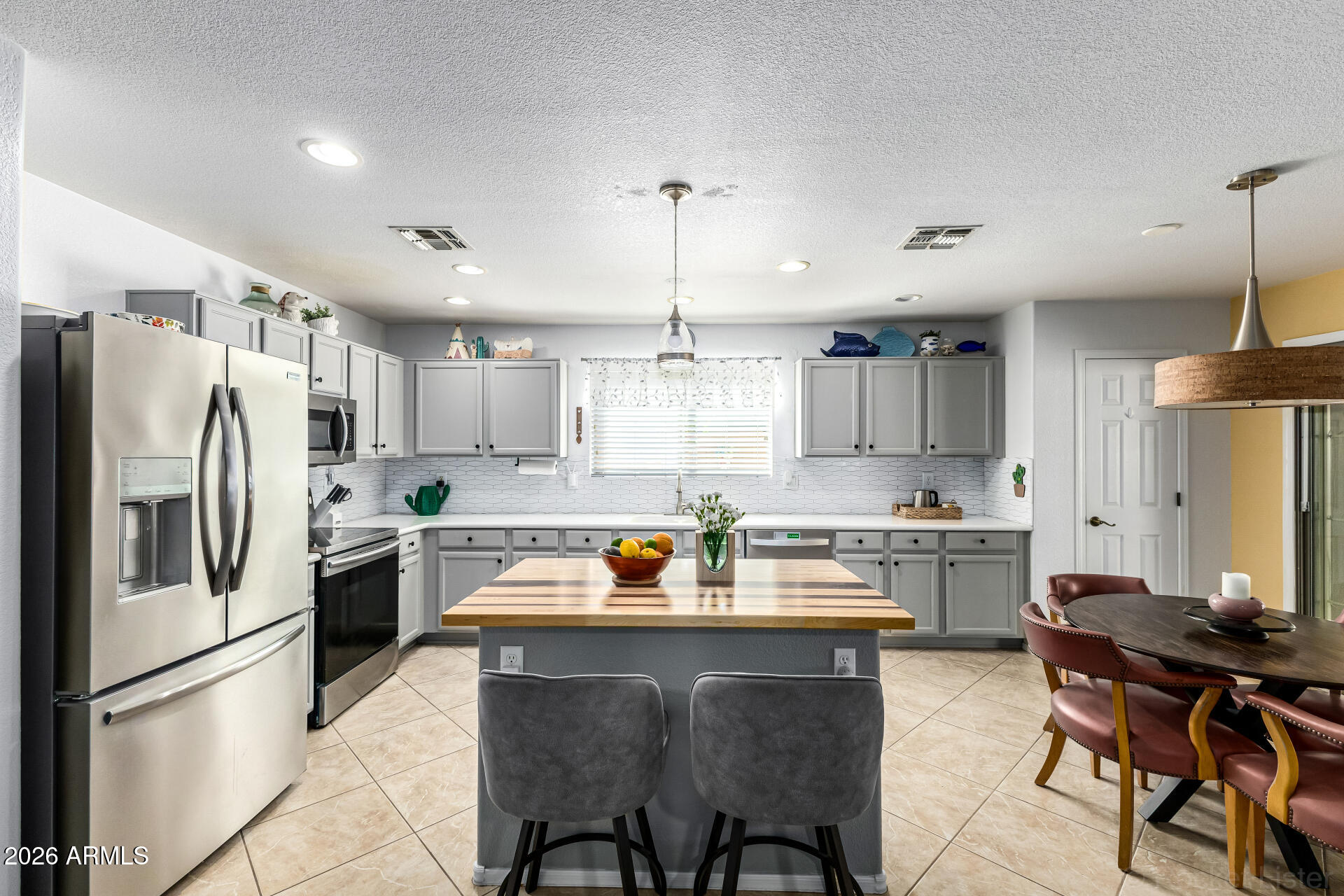 15818 W ACAPULCO Lane