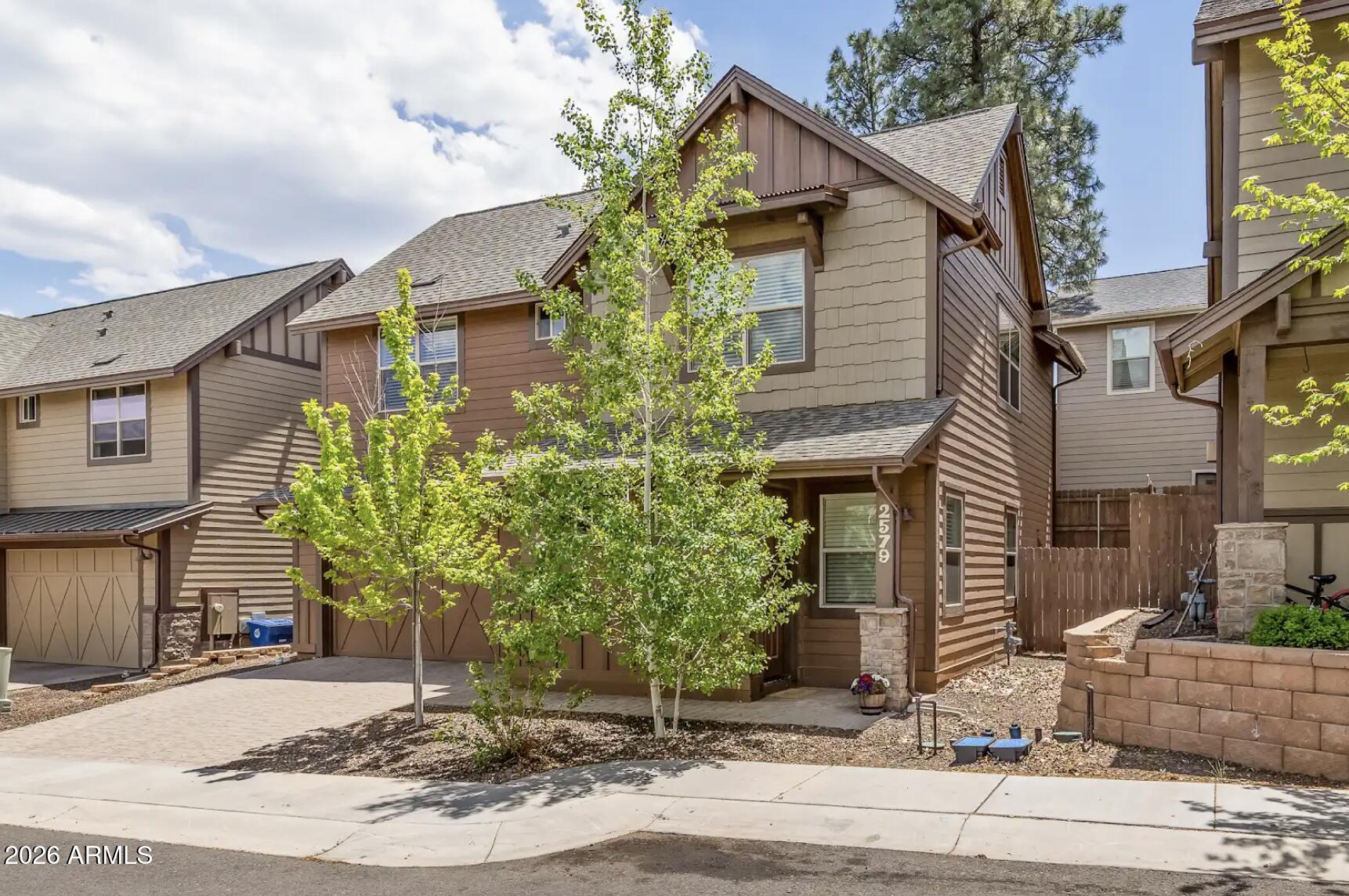 2579 W POLLO Circle