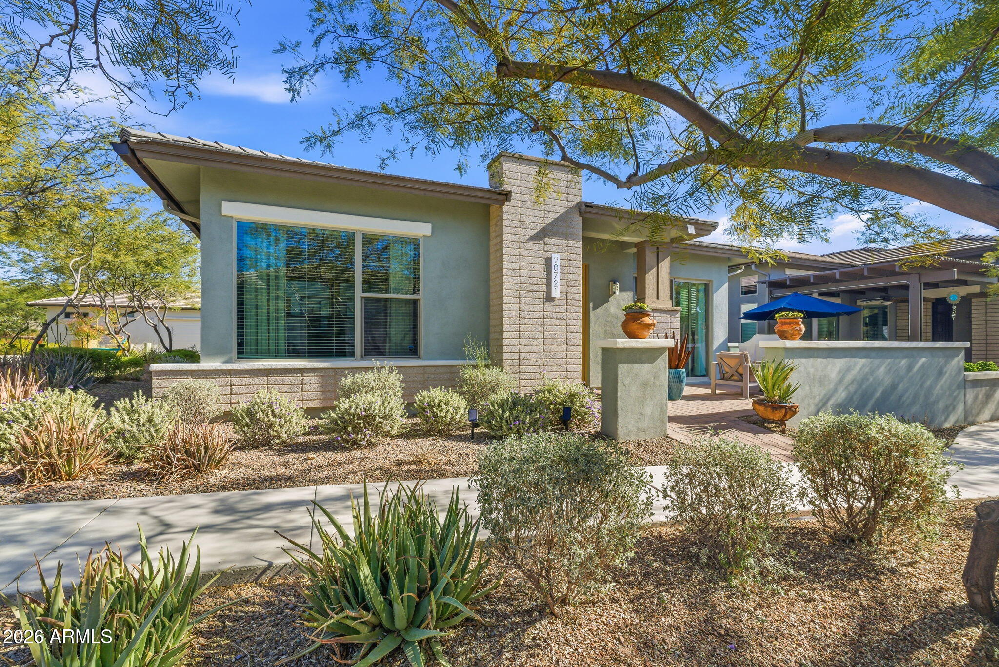 20721 W FERN Drive