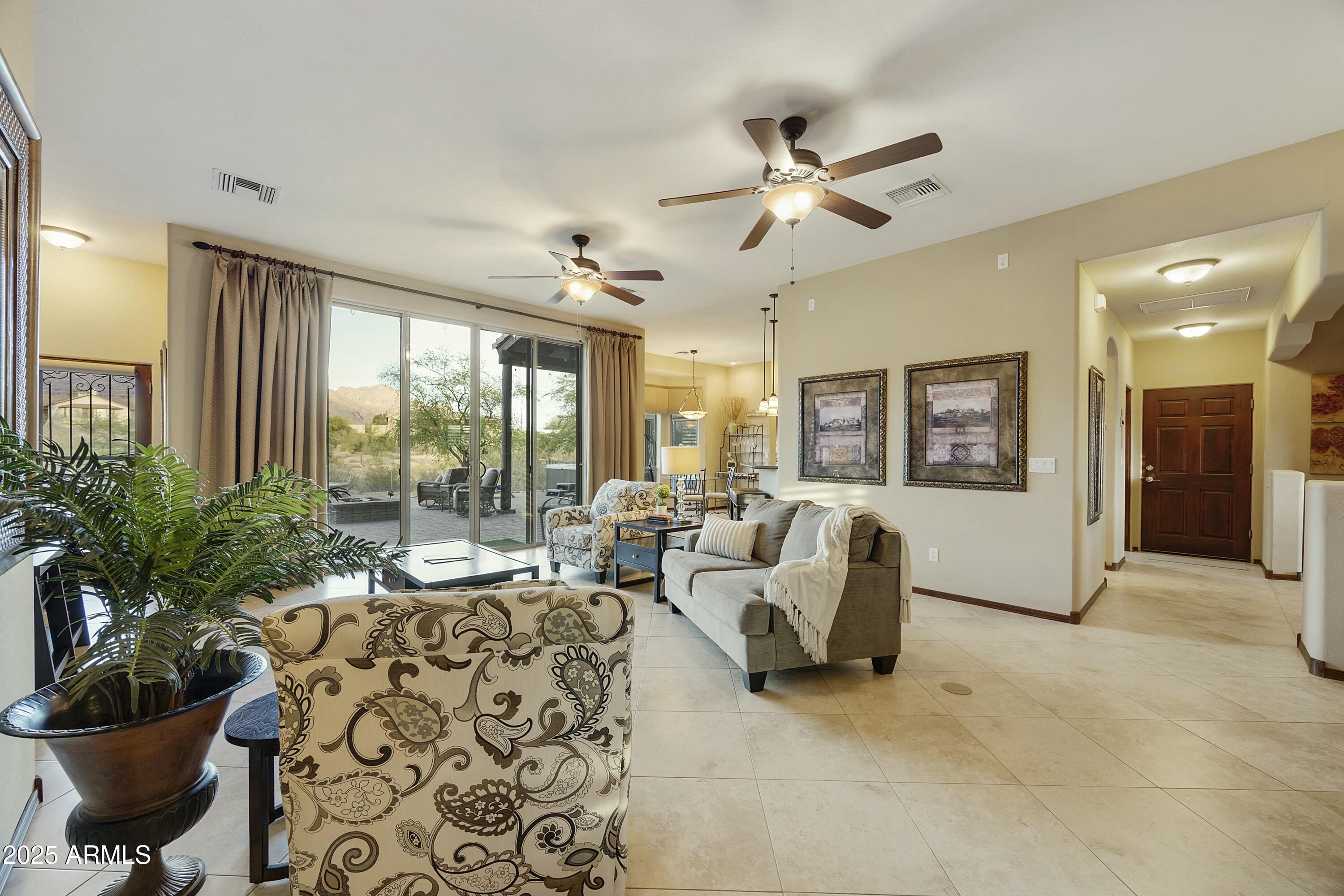 515 S ROADRUNNER Road
