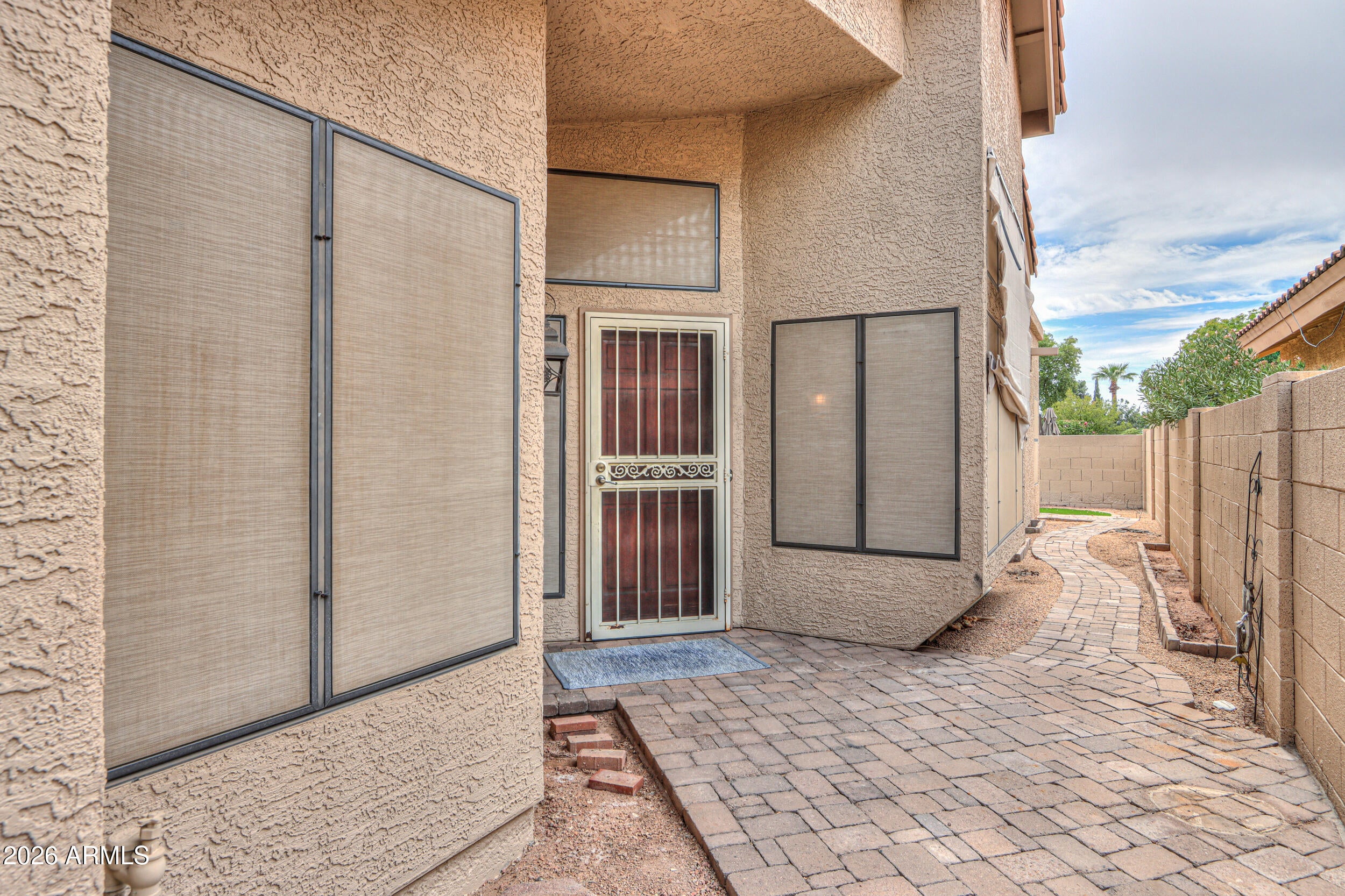 2337 W SHAWNEE Drive