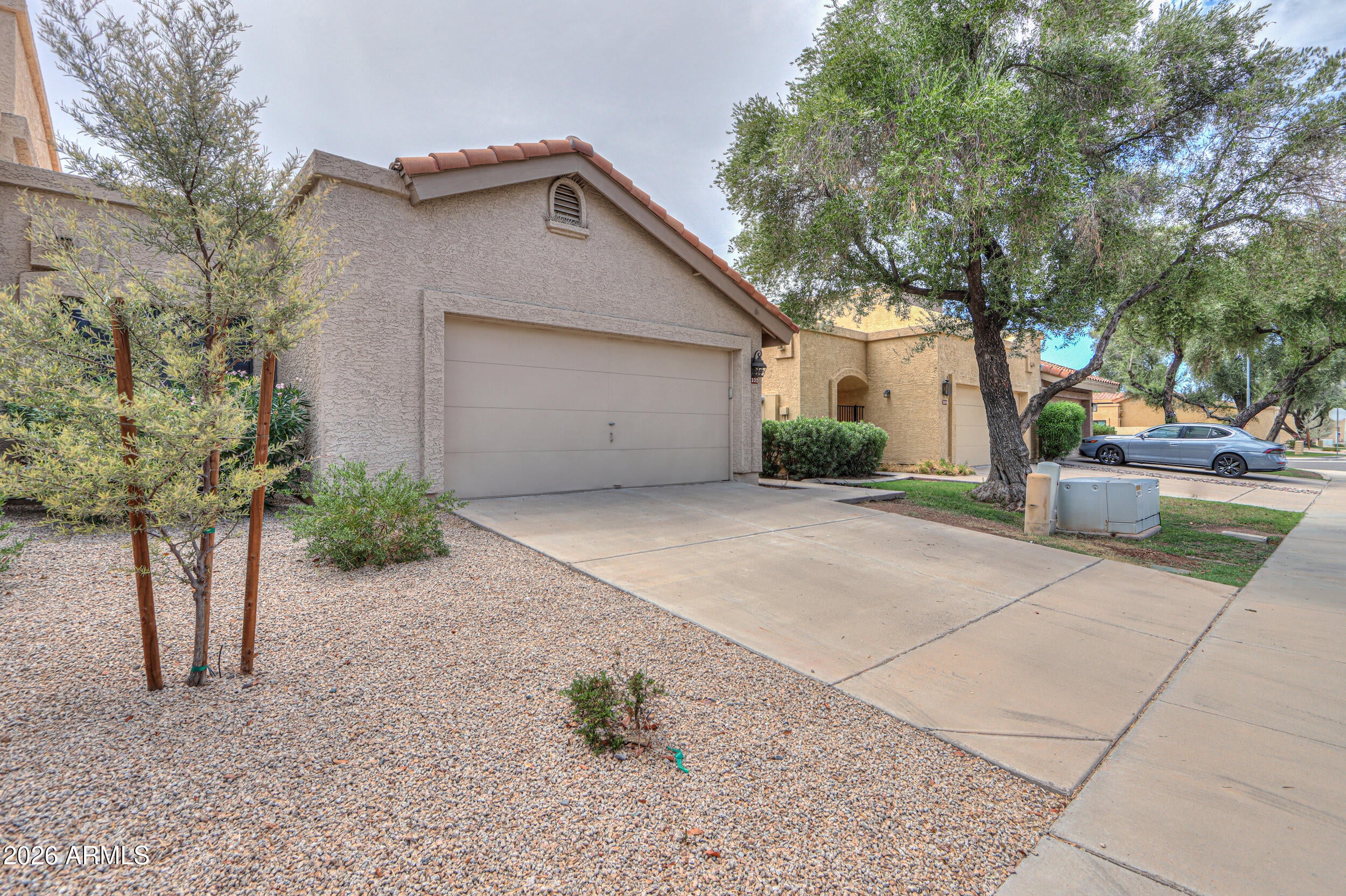 2337 W SHAWNEE Drive
