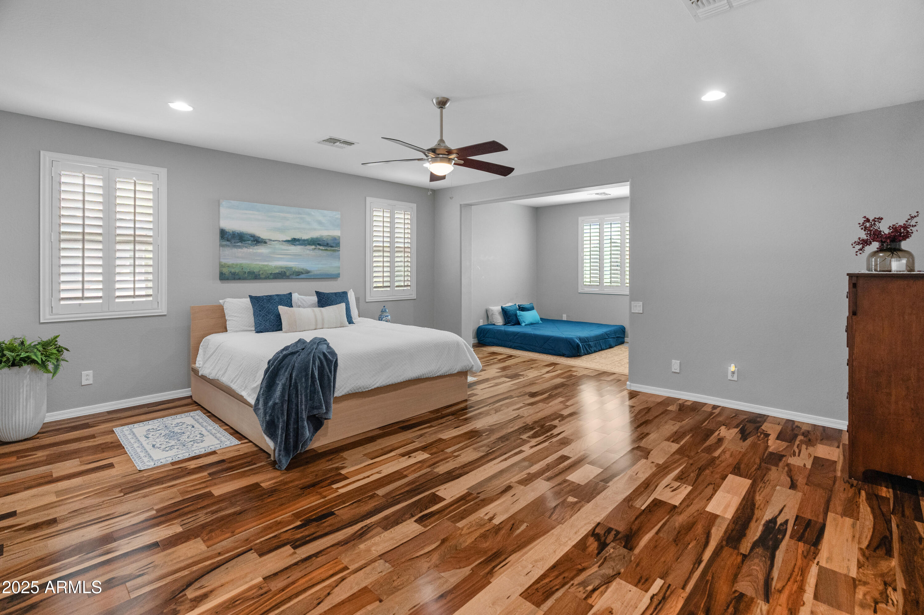 Phoenix, Arizona 85050, United States, 5 Bedrooms Bedrooms, ,5 BathroomsBathrooms,Residential,Active,135535