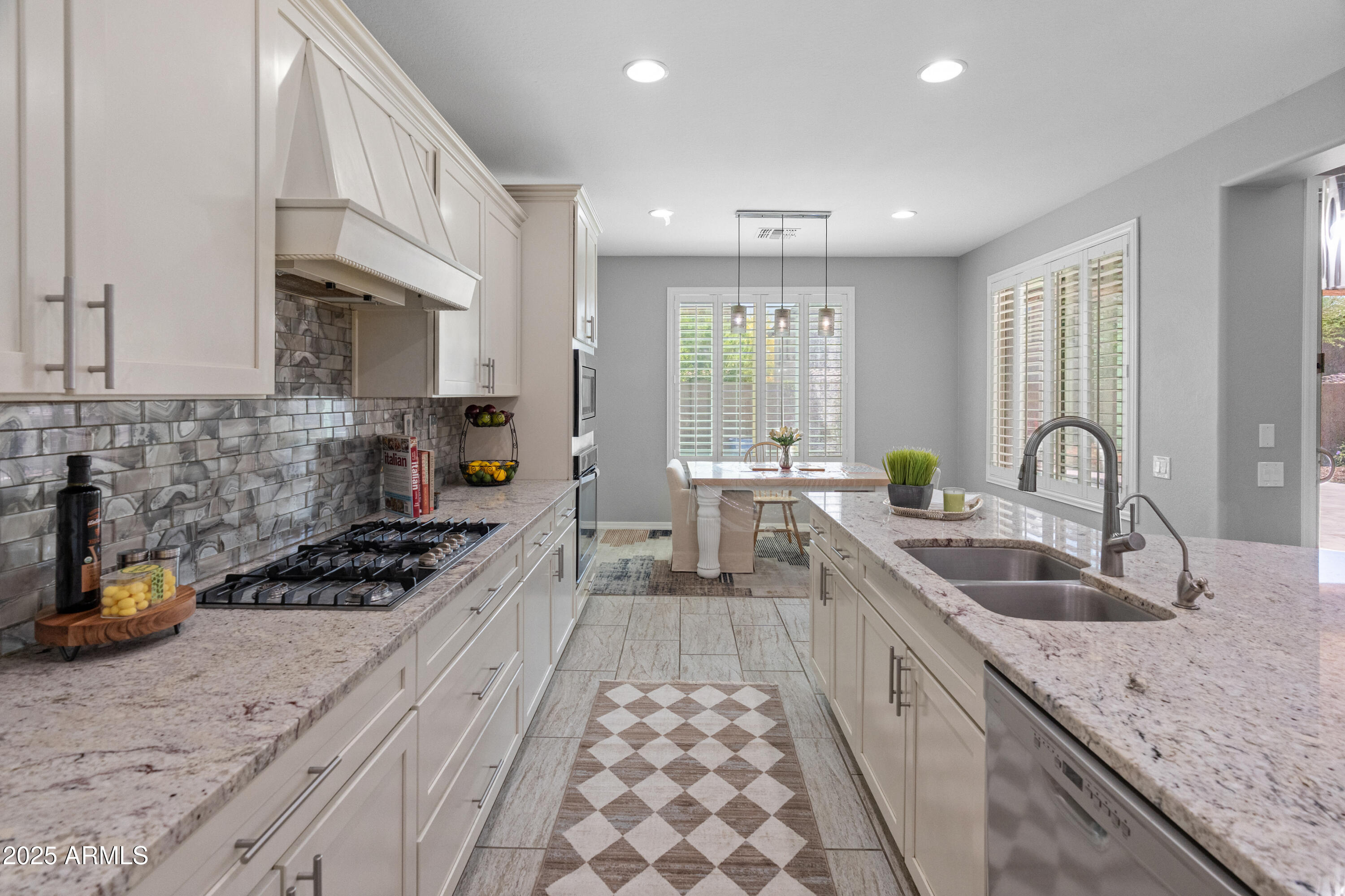 Phoenix, Arizona 85050, United States, 5 Bedrooms Bedrooms, ,5 BathroomsBathrooms,Residential,Active,135535