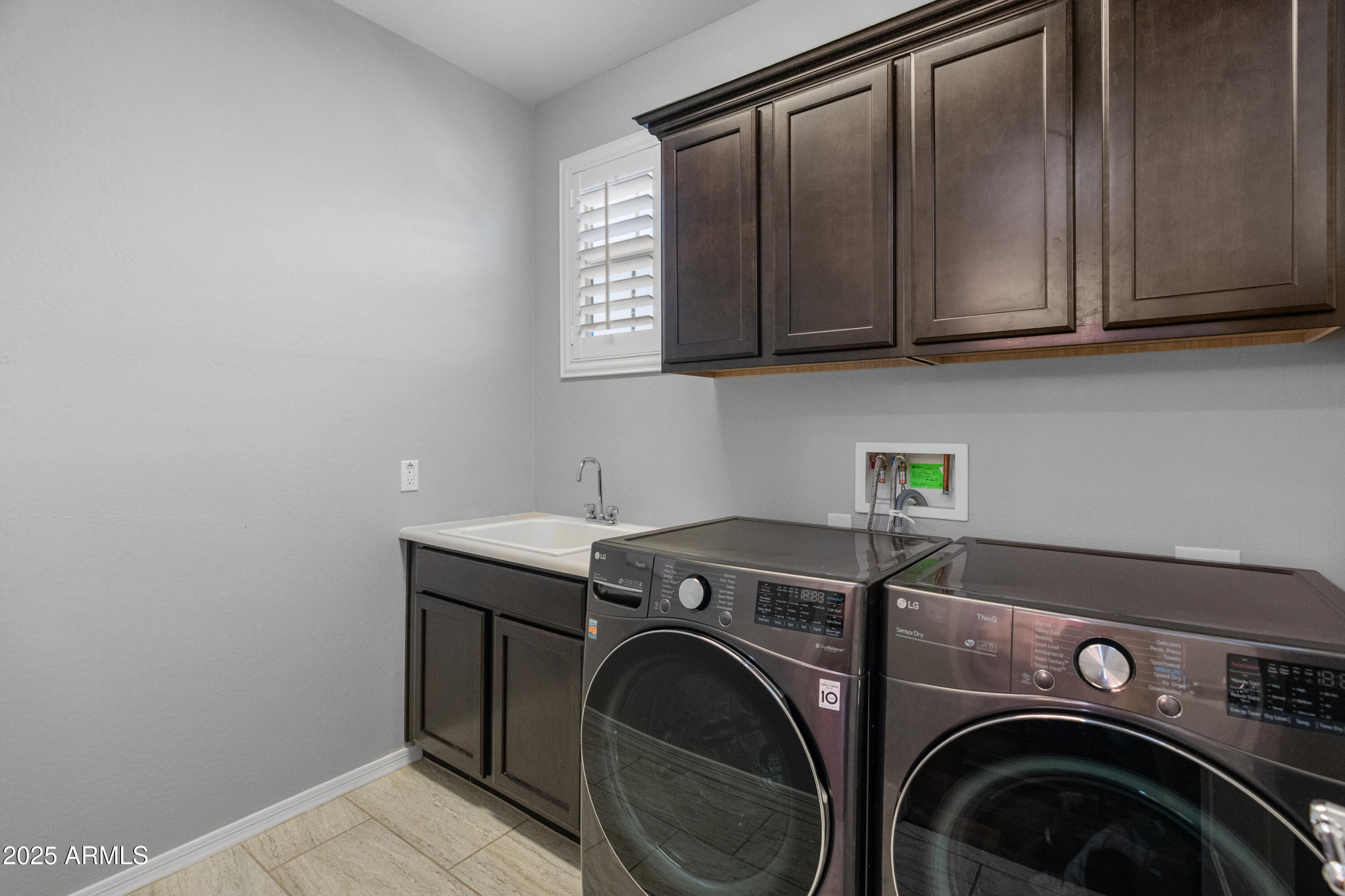 Phoenix, Arizona 85050, United States, 5 Bedrooms Bedrooms, ,5 BathroomsBathrooms,Residential,Active,135535