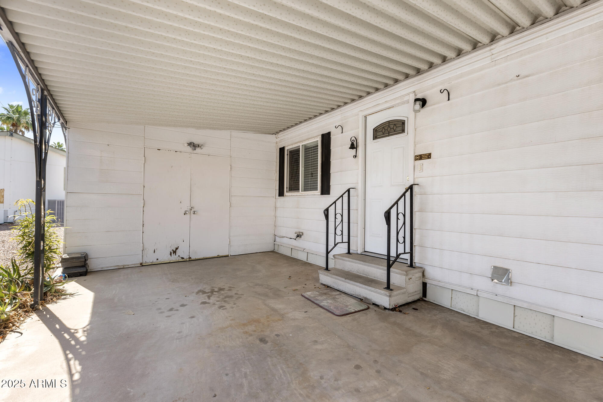 9501 E BROADWAY Road OFC