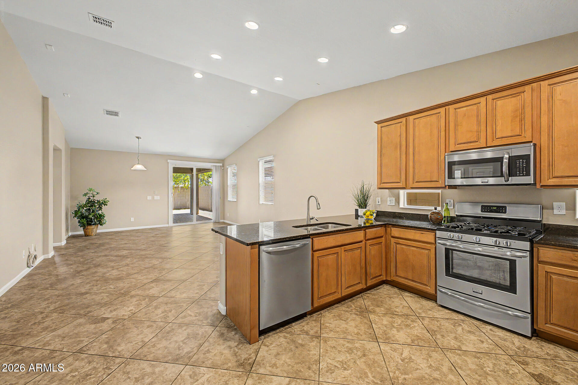 7114 E Olla Avenue