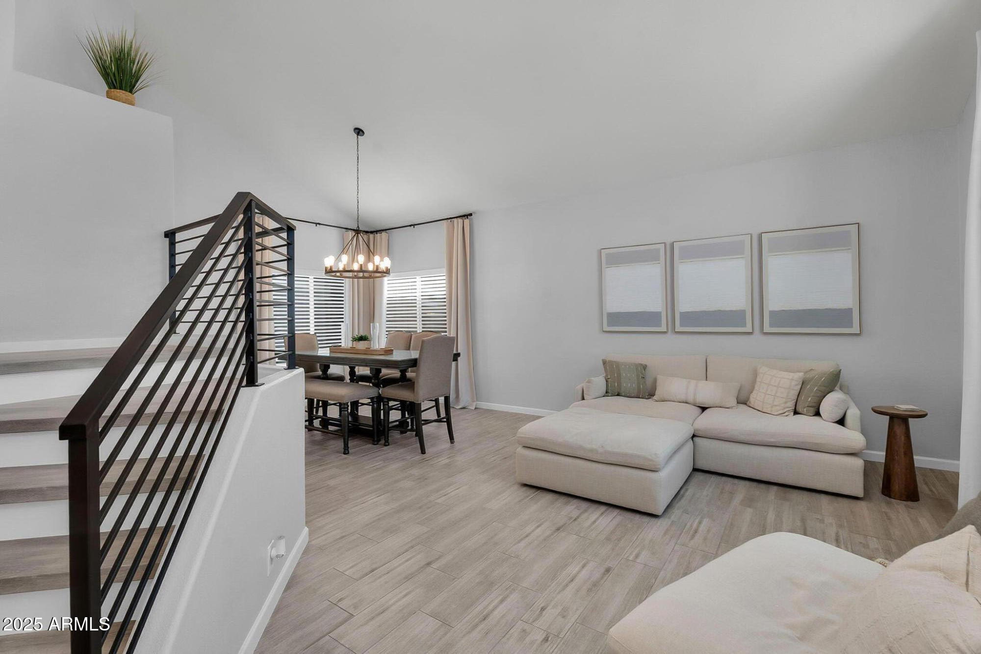 1311 W THUNDERHILL Drive