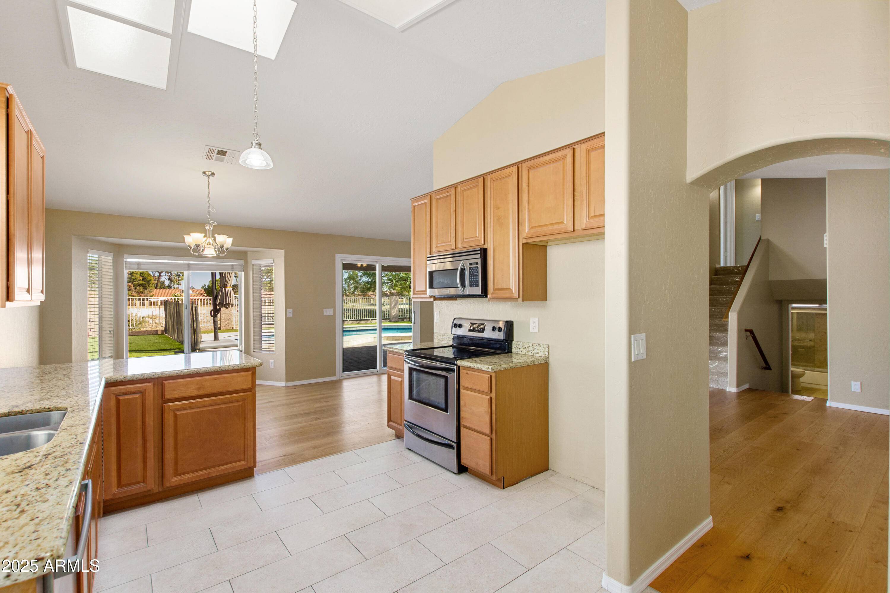 11825 S 46TH Street