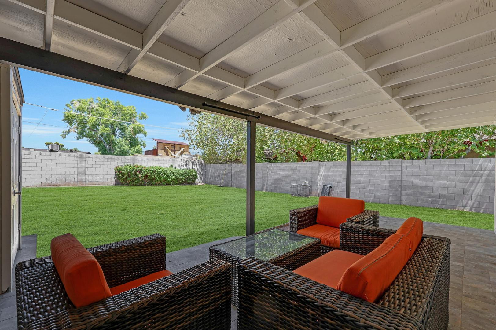 224 W Glenrosa Avenue