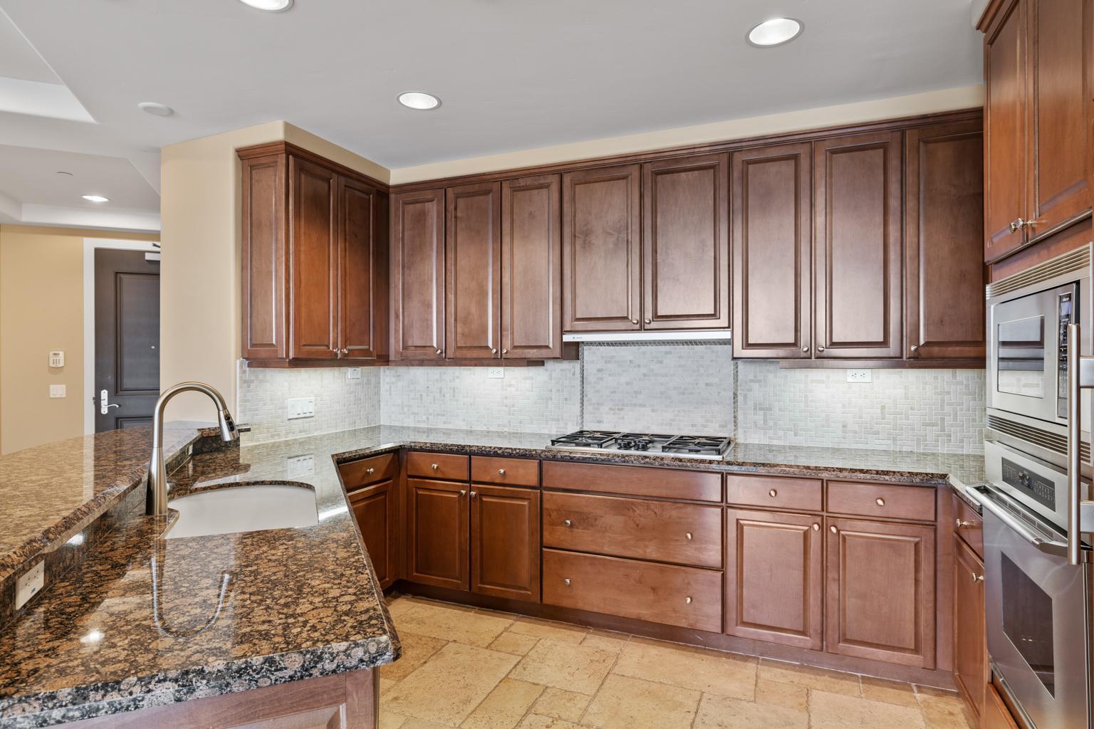 2211 E Camelback Road Unit 604