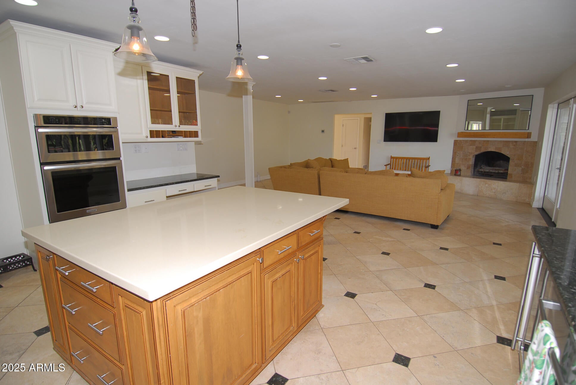 6531 N 43RD Place