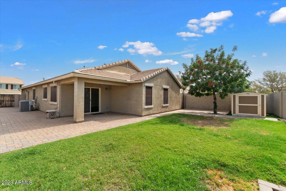 2039 E SADDLEBROOK Road