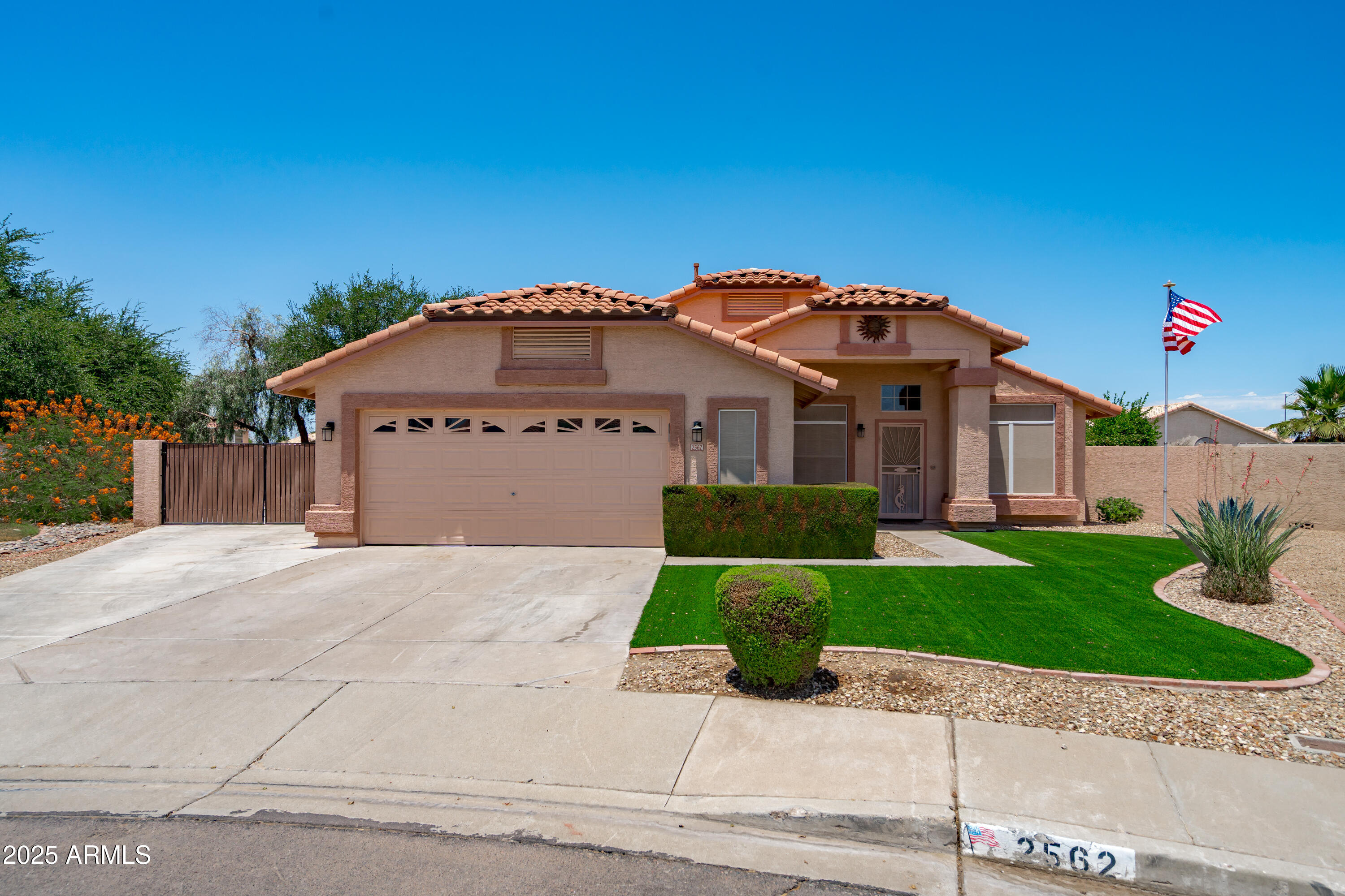 2562 N 124TH Drive