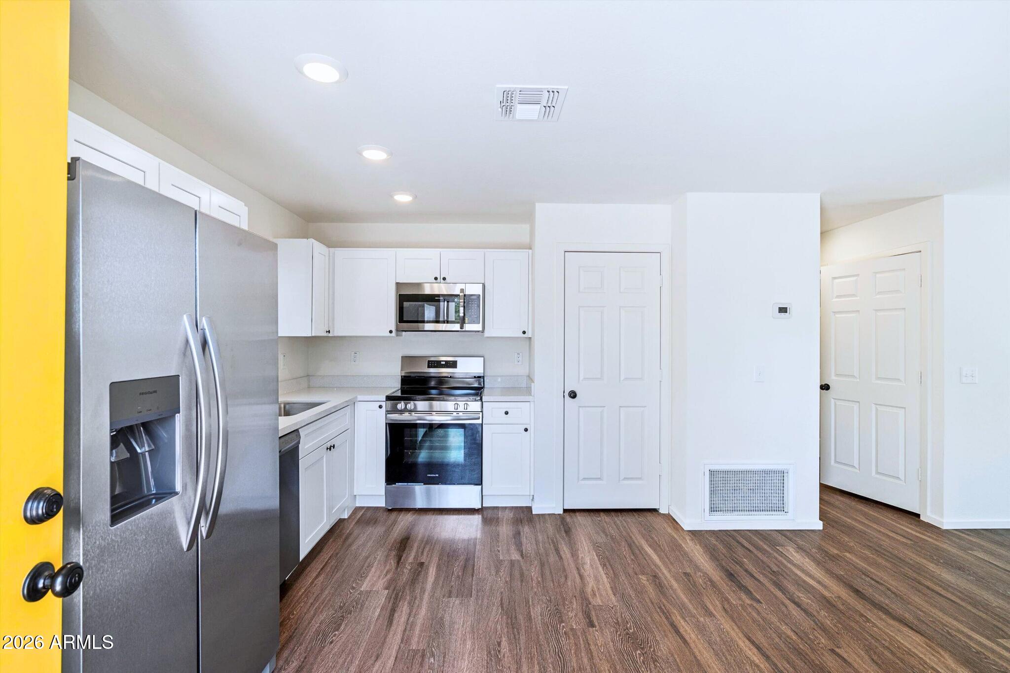 1106 E PAPAGO Street 1106B