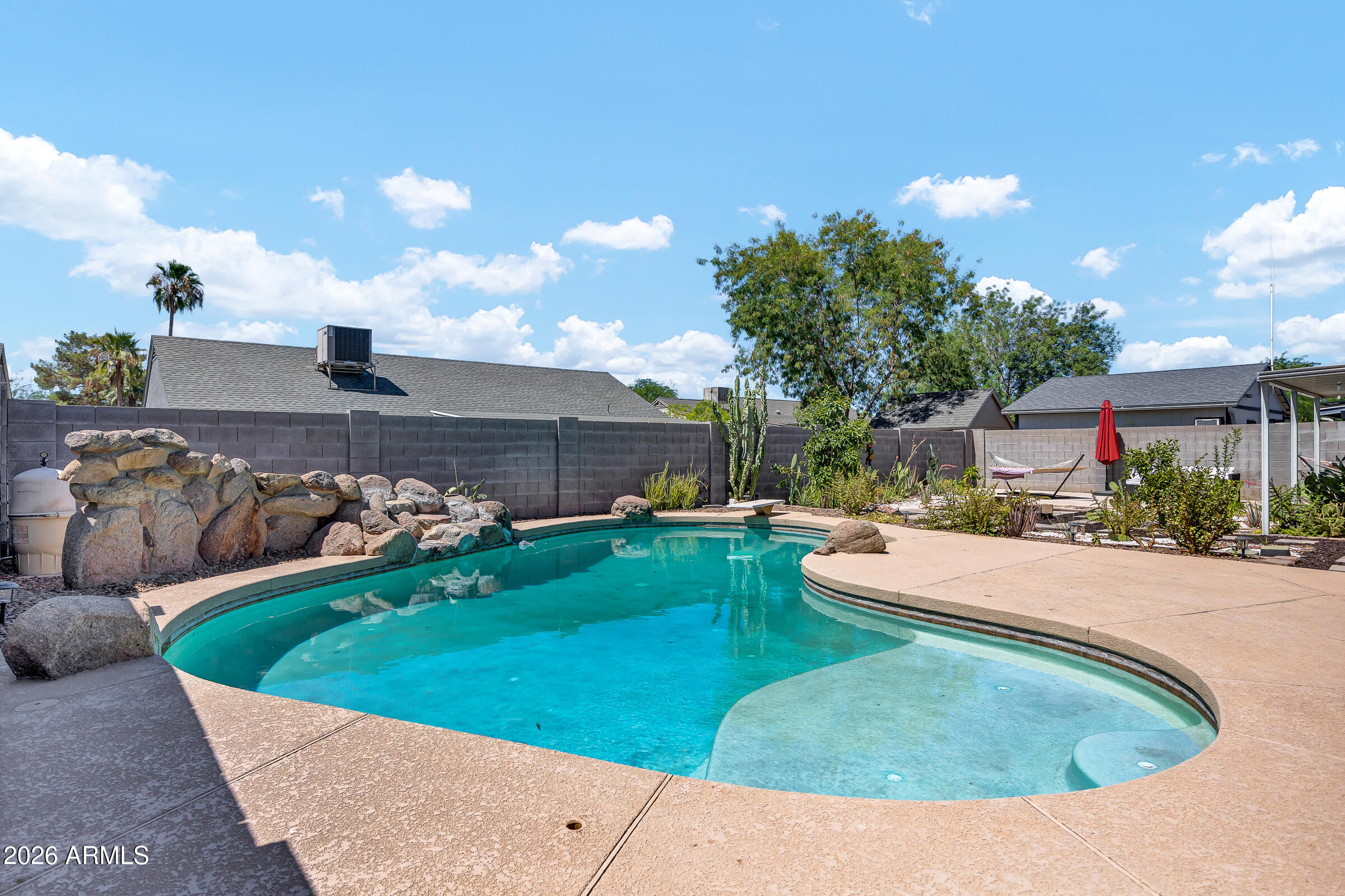 1101 W MONONA Drive
