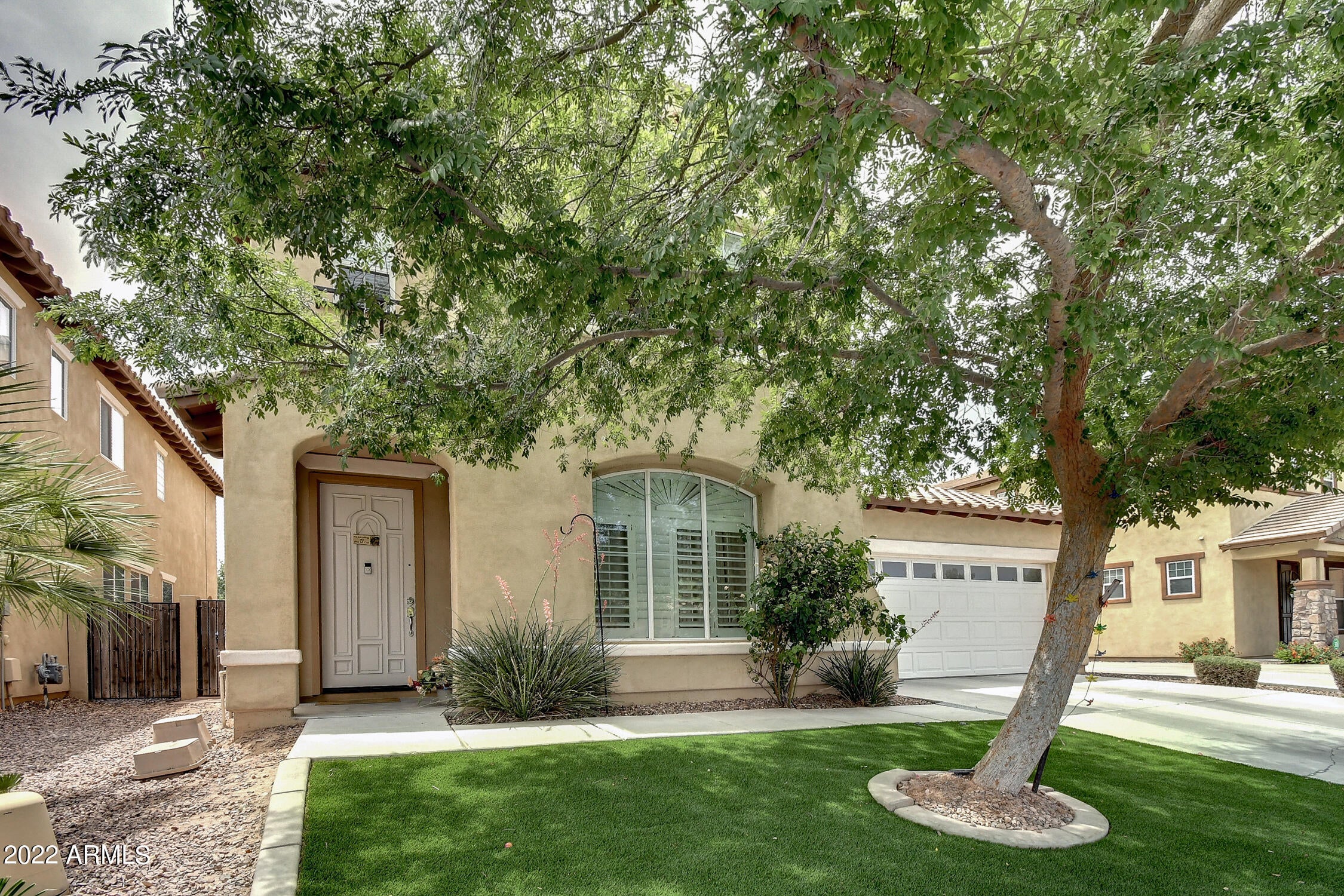 1120 N CROSSCREEK Drive