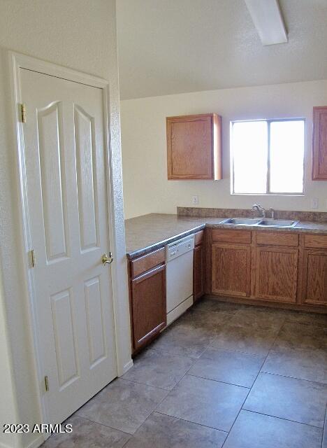 CHAPARRAL VILLAGE NORTH PHASE 3 - Residential Lease