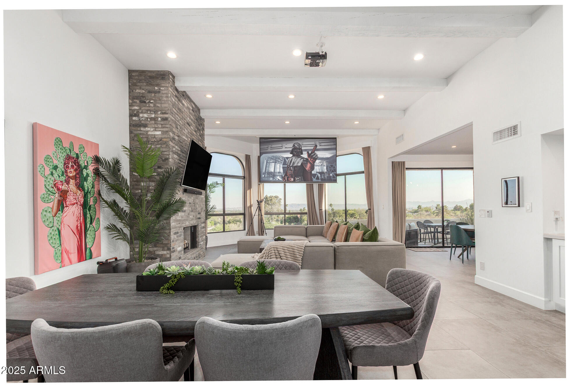 3800 E LINCOLN Drive 23