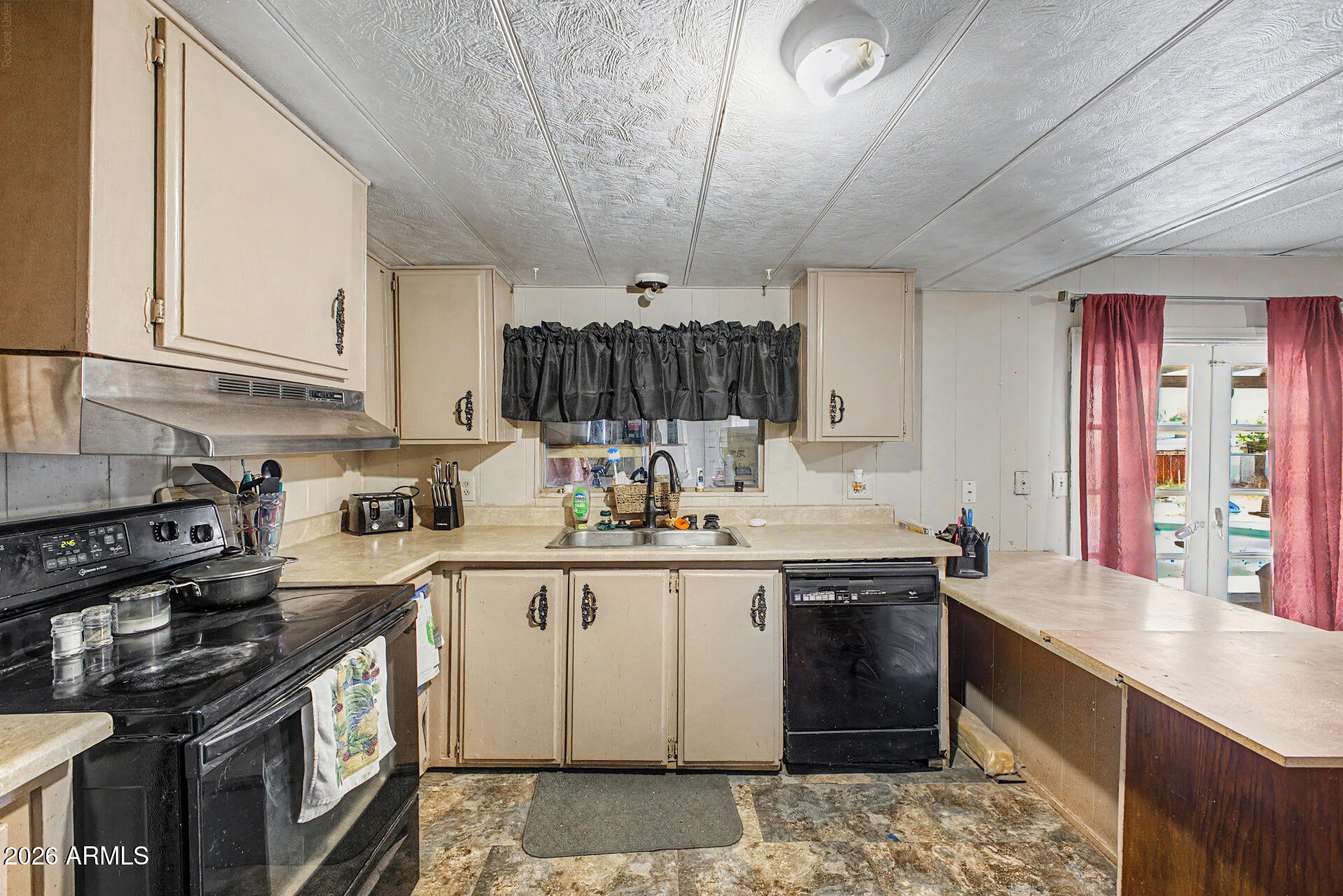 310 N 81ST Street