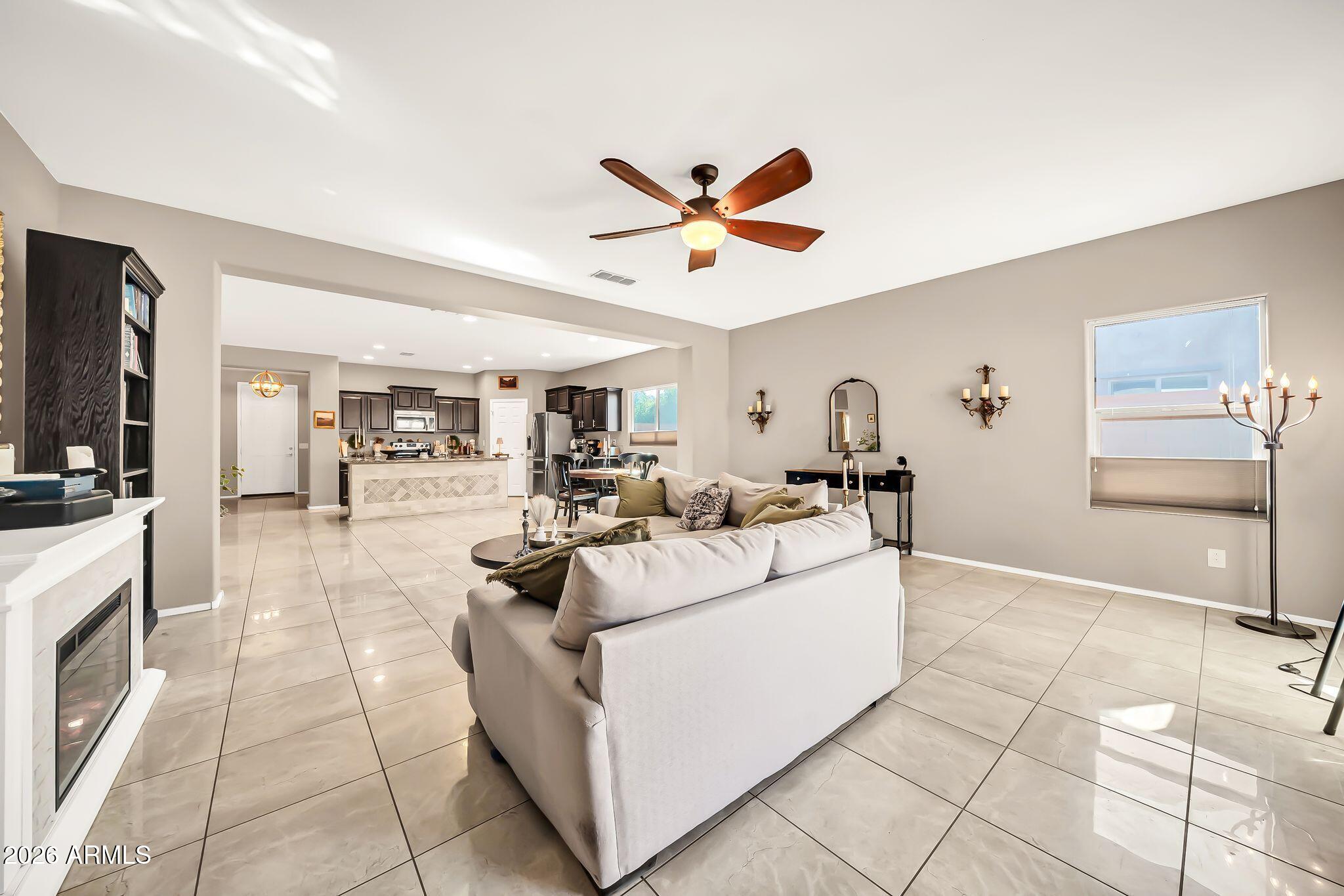 25954 W Potter Drive