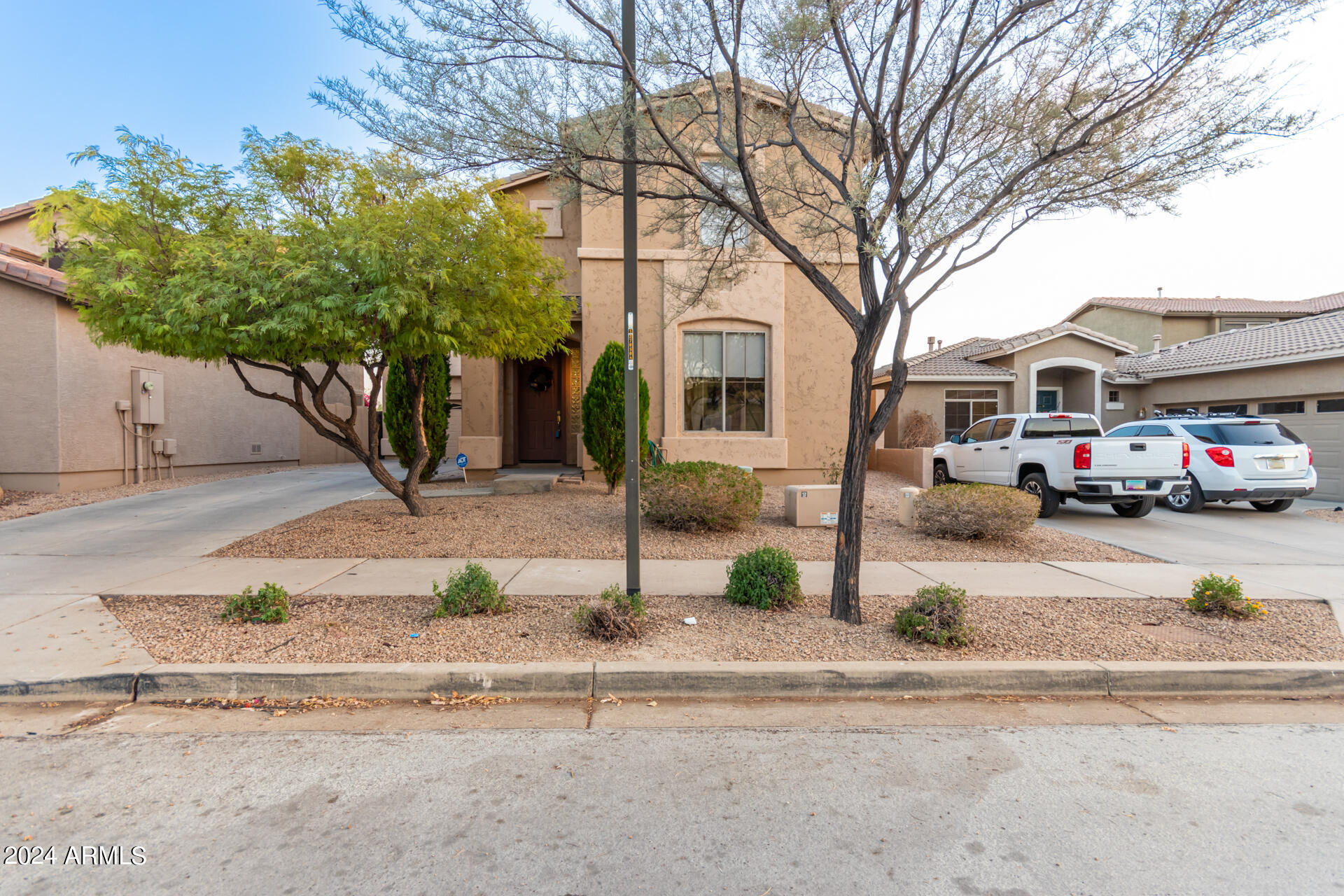 2529 W FLORENTINE Road