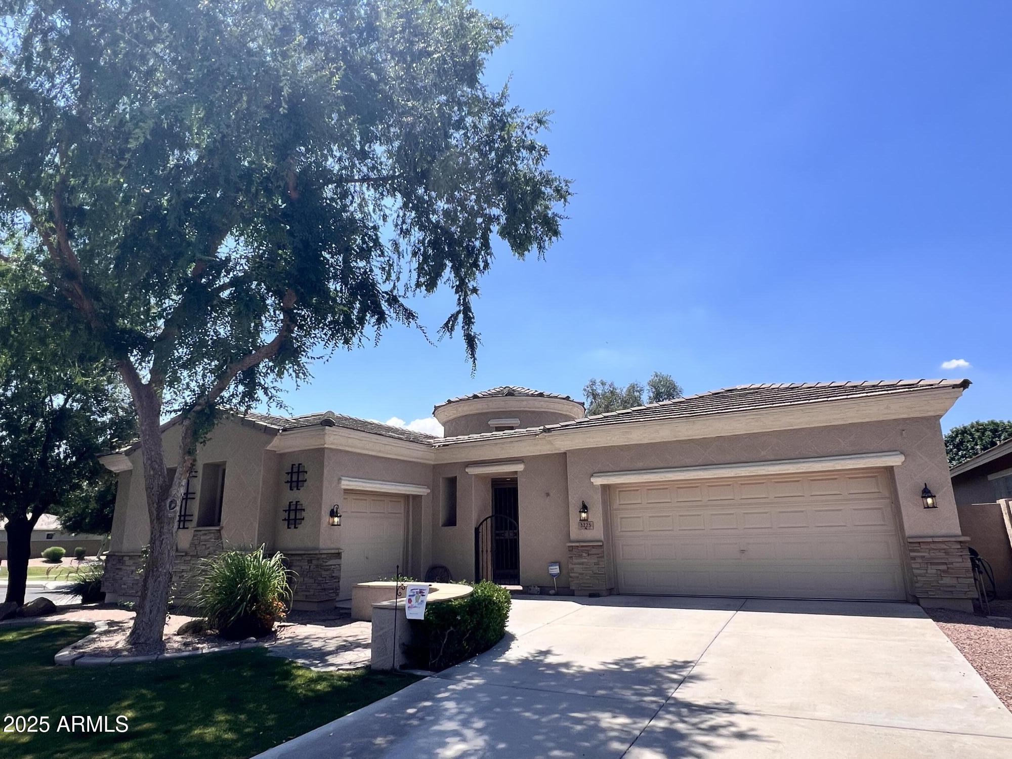 3225 E CARDINAL Court