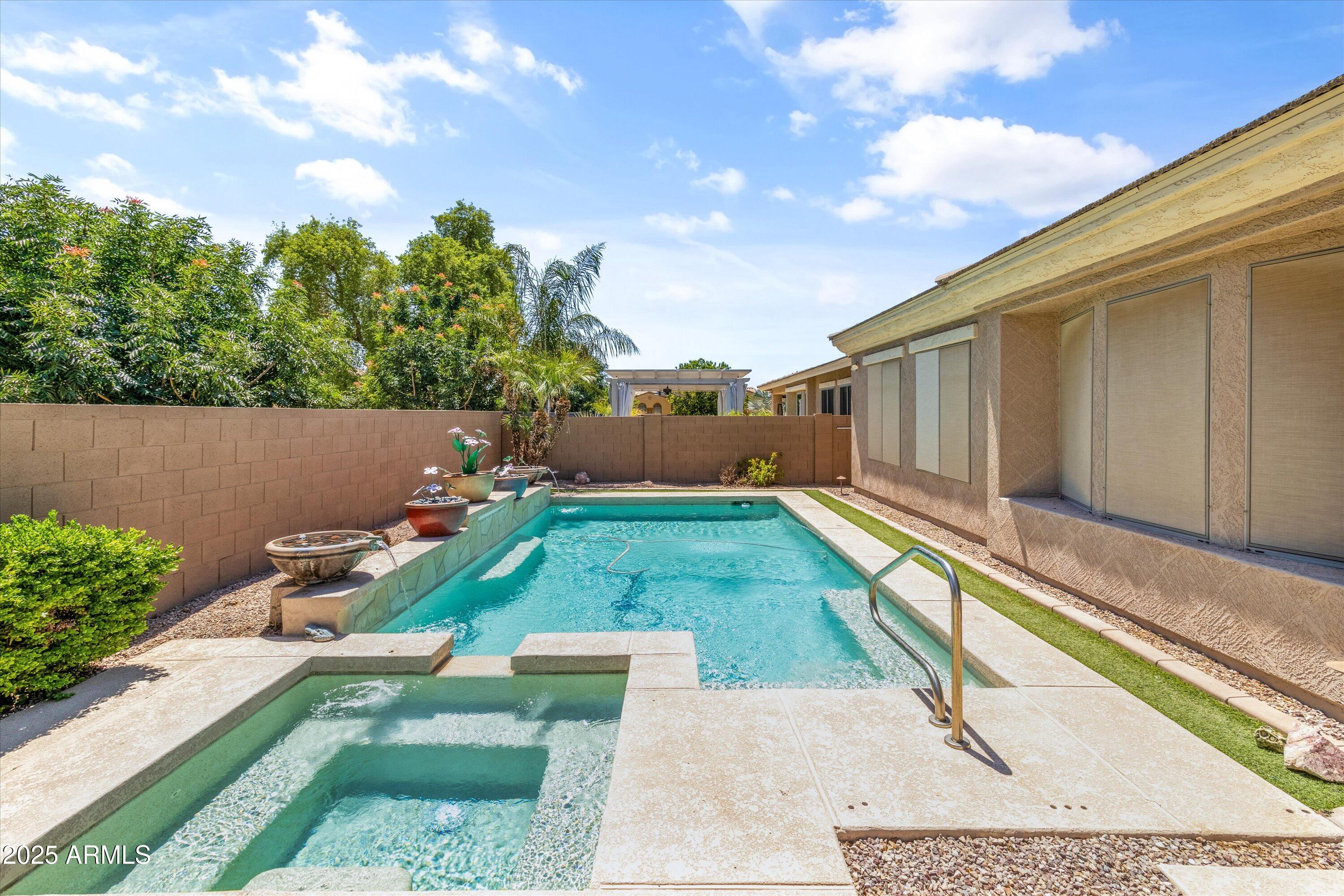 3225 E CARDINAL Court