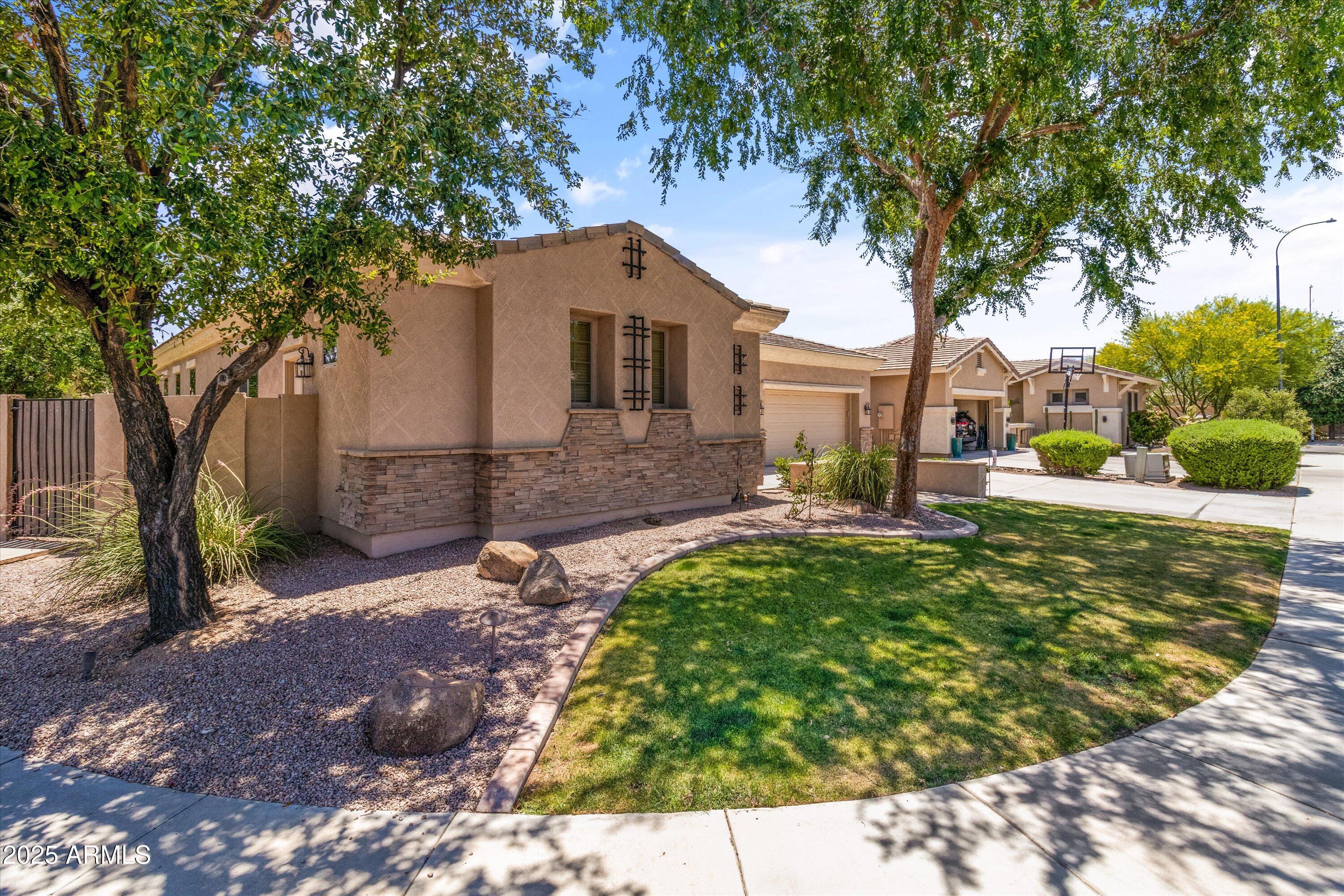 3225 E CARDINAL Court