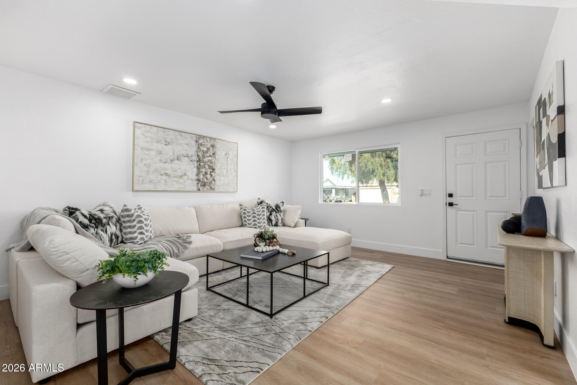 10425 W CALLE DE EDENS --