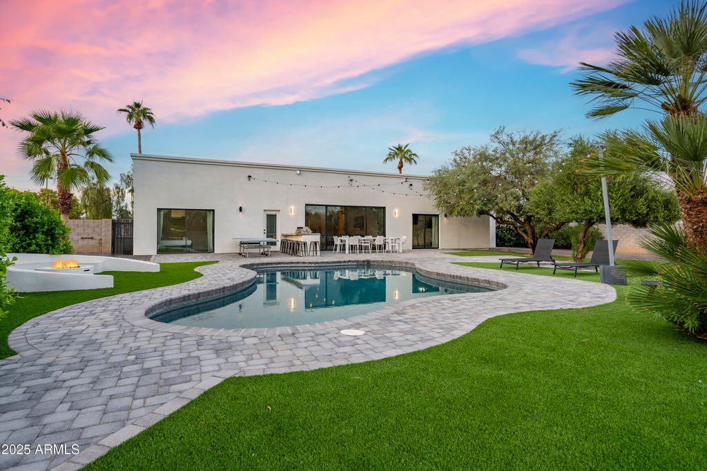 Photo of 8417 E Cactus Road, Scottsdale, AZ 85260 (MLS # 7021768)