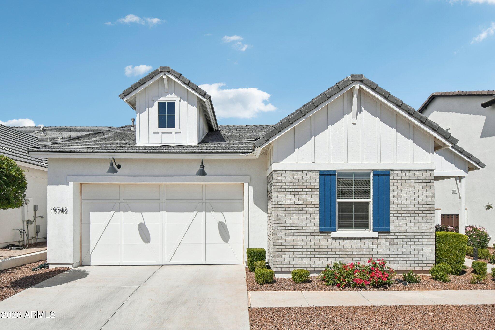 19742 W TURNEY Avenue