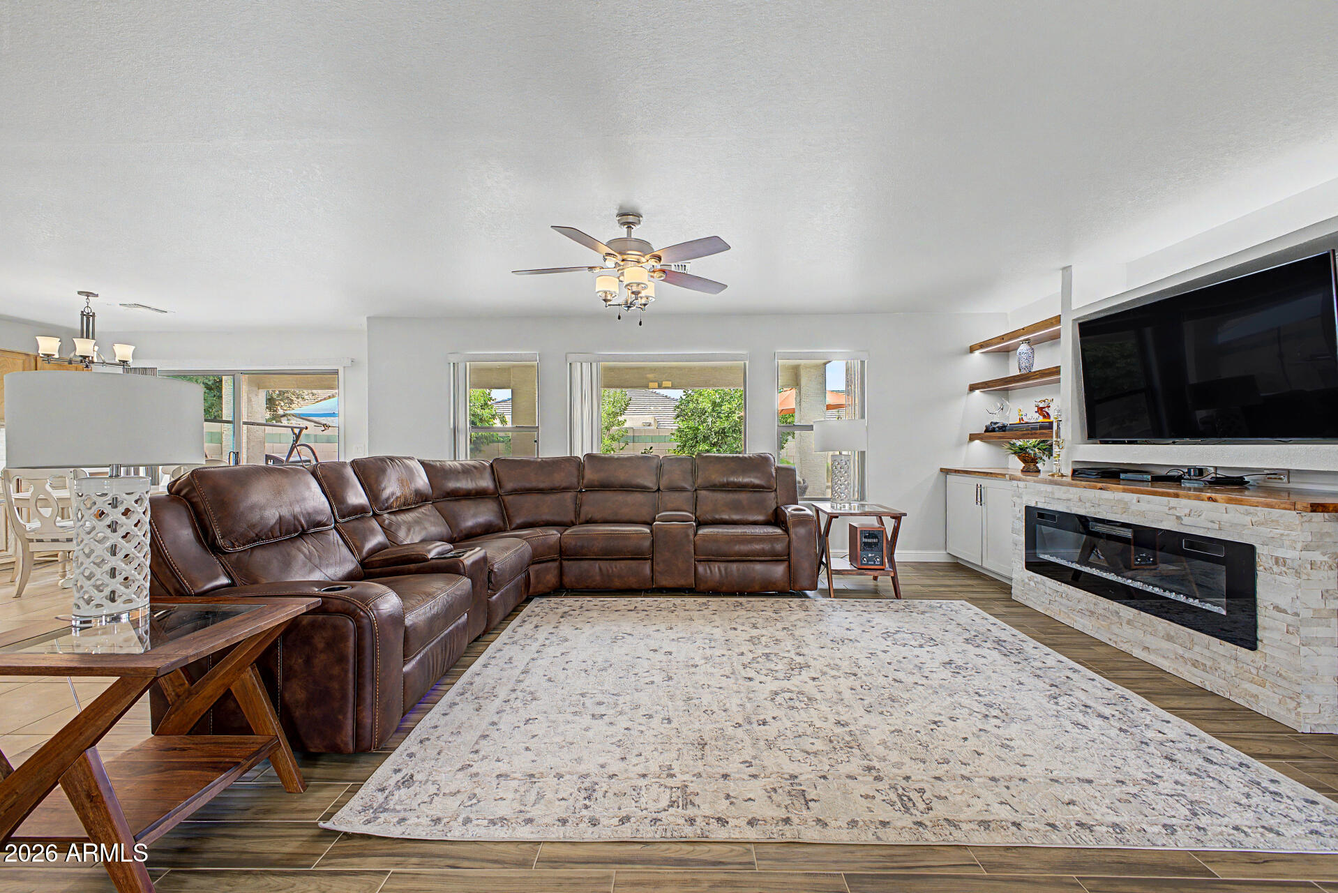 3648 E CAMDEN Avenue