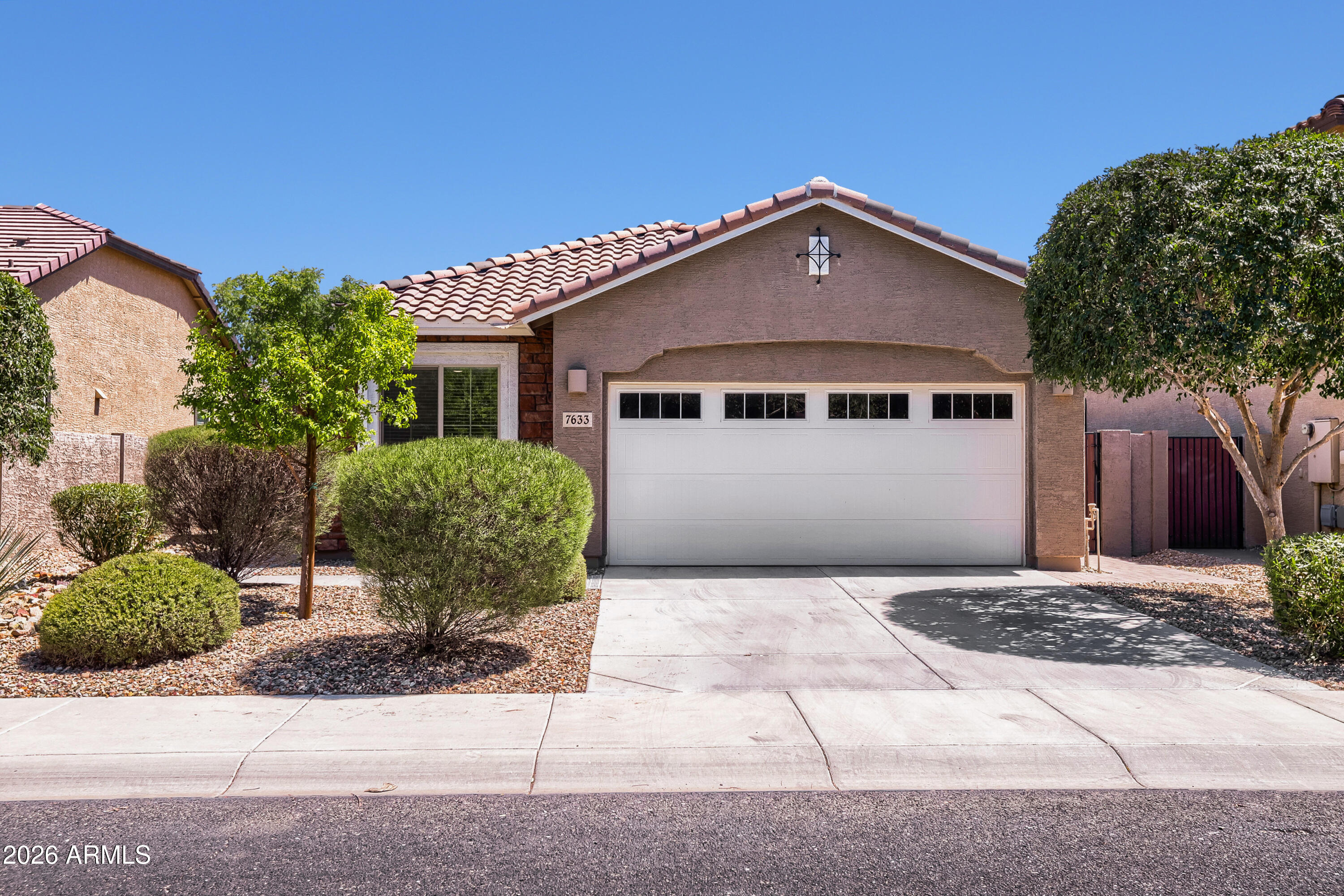 7633 W WHITEHORN Trail