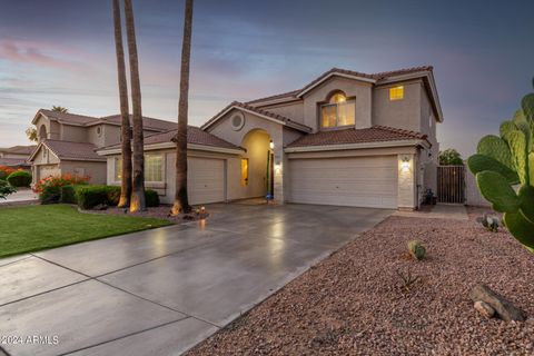 Single Family Residence in Glendale AZ 6334 TONOPAH Drive 2.jpg