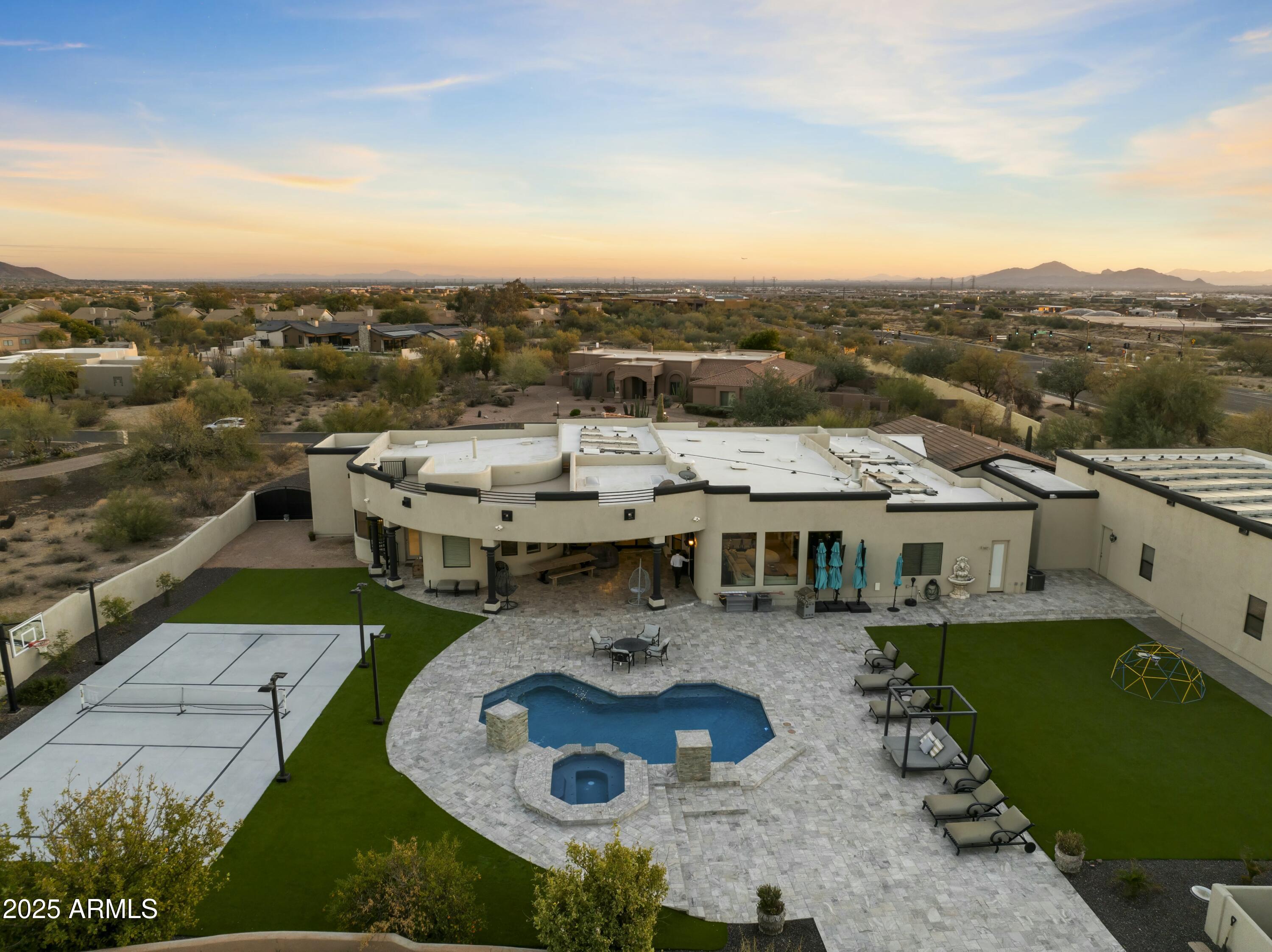8802 E RIMROCK Drive