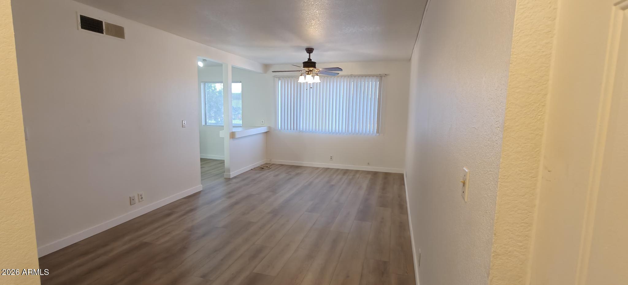 2557 W ROSE Lane 204