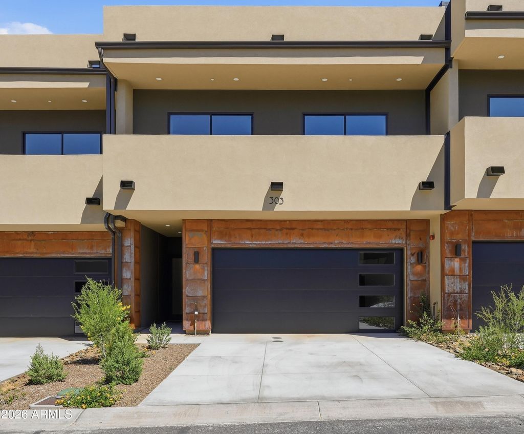 Photo of 6525 E Cave Creek Road #303, Cave Creek, AZ 85331 (MLS # 7010269)