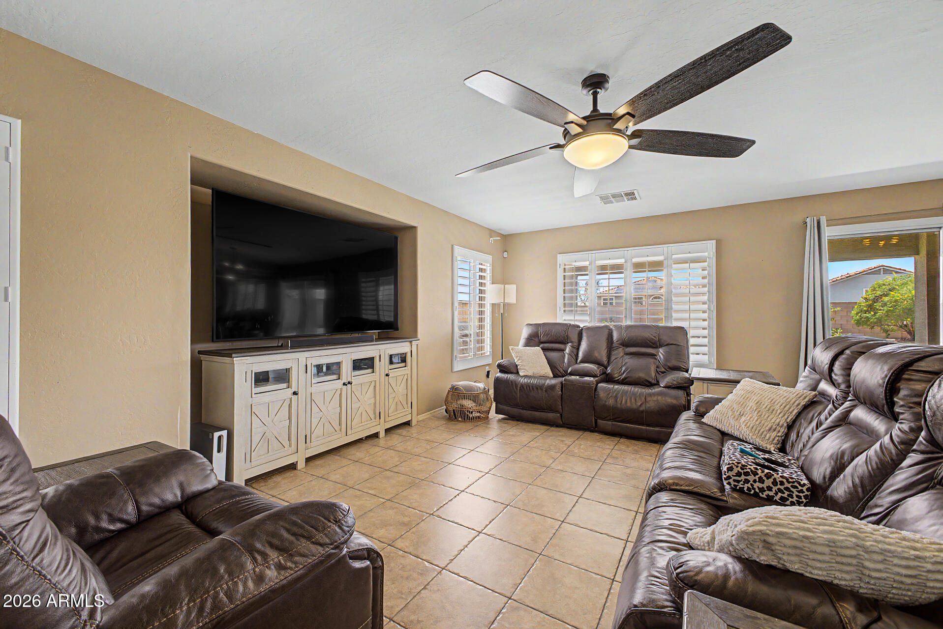 22137 W MESQUITE Drive
