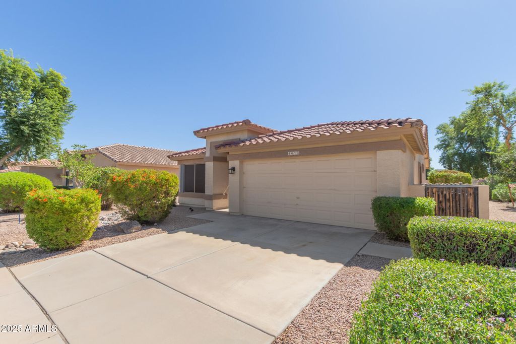 Photo of 4613 E Walnut Road, Gilbert, AZ 85298 (MLS # 6932035)