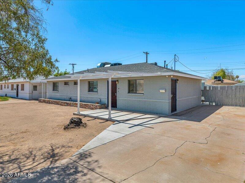 5736 N 32ND Drive
